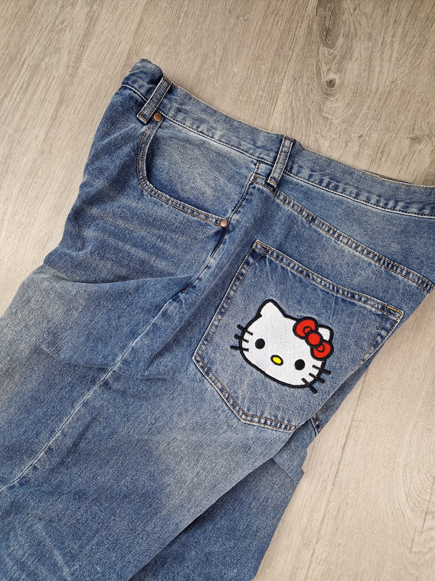 SuperRARE Bape x Sanrio Hello Kitty x Baby milo jeans (34×34)