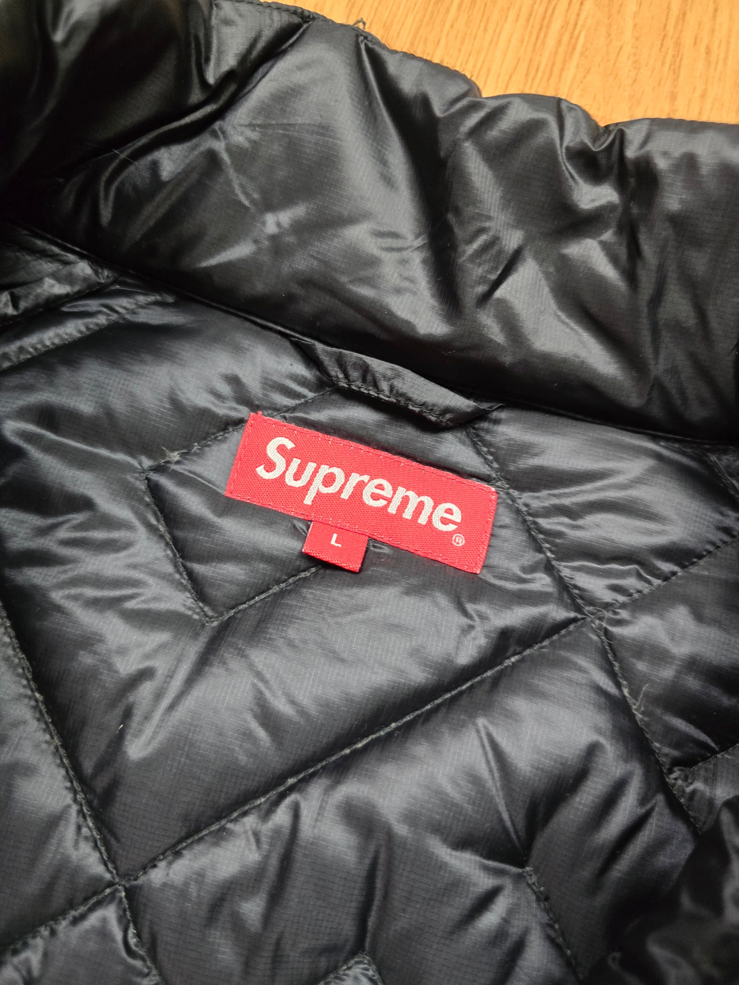 Supreme 'Spellout Quilted' Lightweight Down Pertex Puffer Jacket (L)