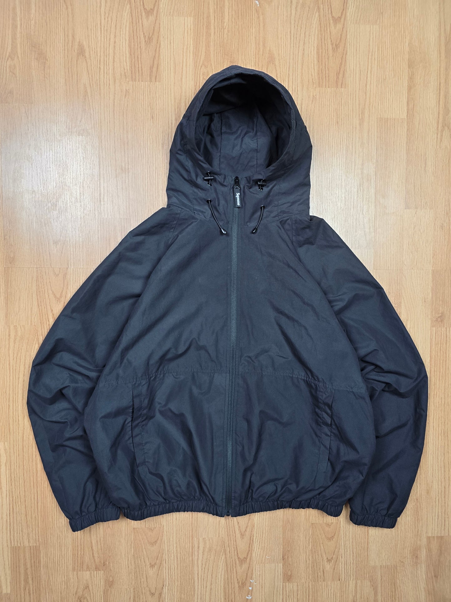 Supreme Water resistant Lightweight Nylon Hooded Jacket (L)