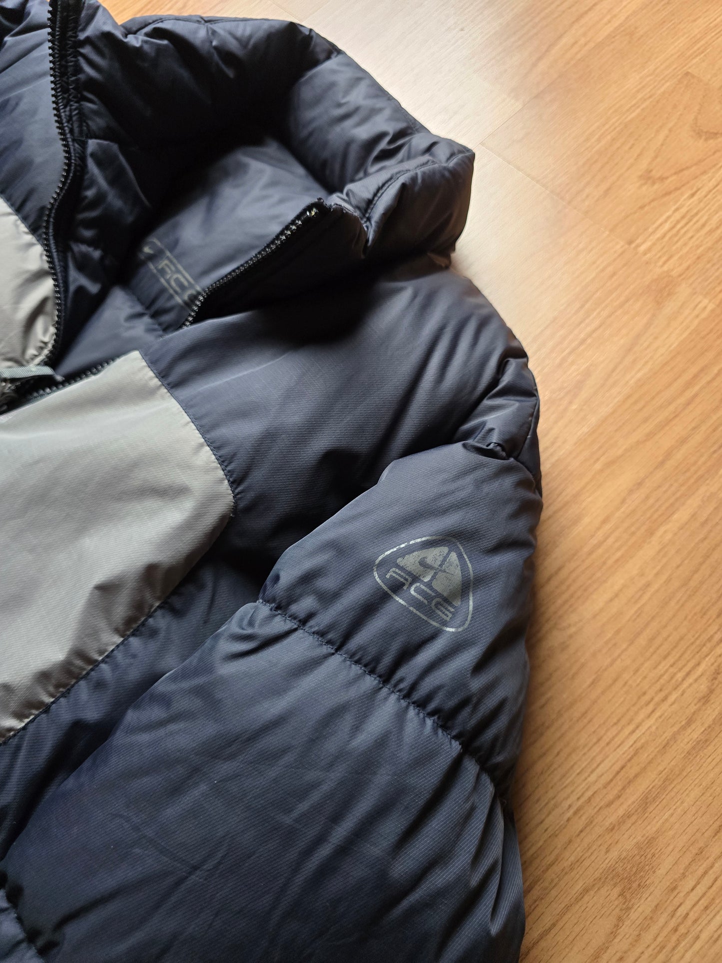 00s Nike ACG Reversible Goose Down Puffer Jacket (XL)