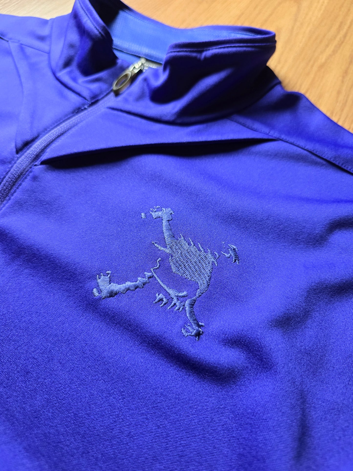 W/ Oakley 1/4 Zip Golf Top (L)