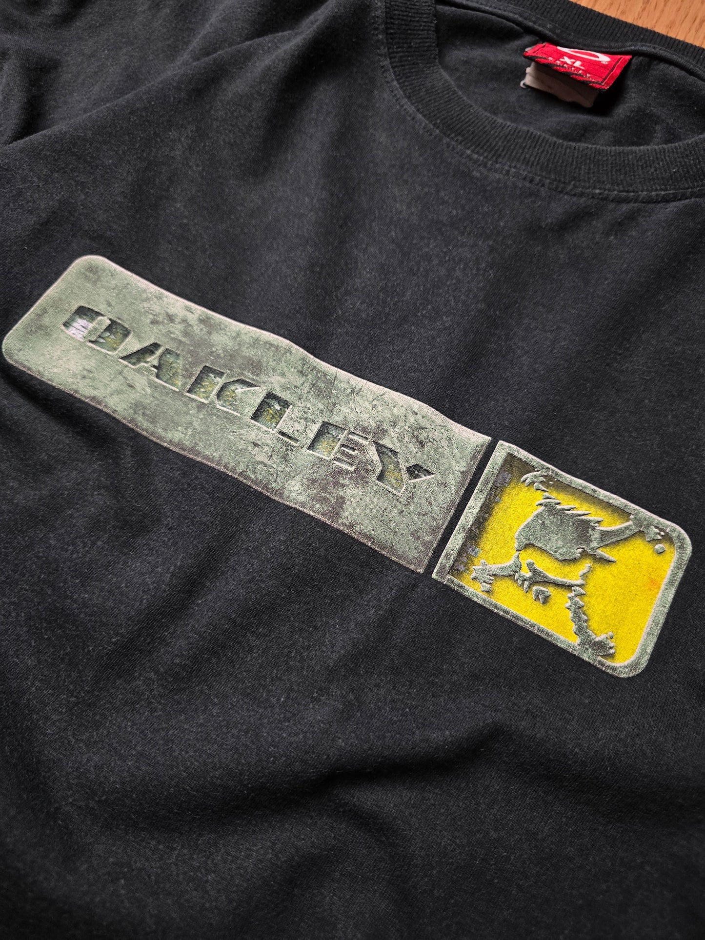 Vintage Oakley Long Sleeve T-shirt (XL)