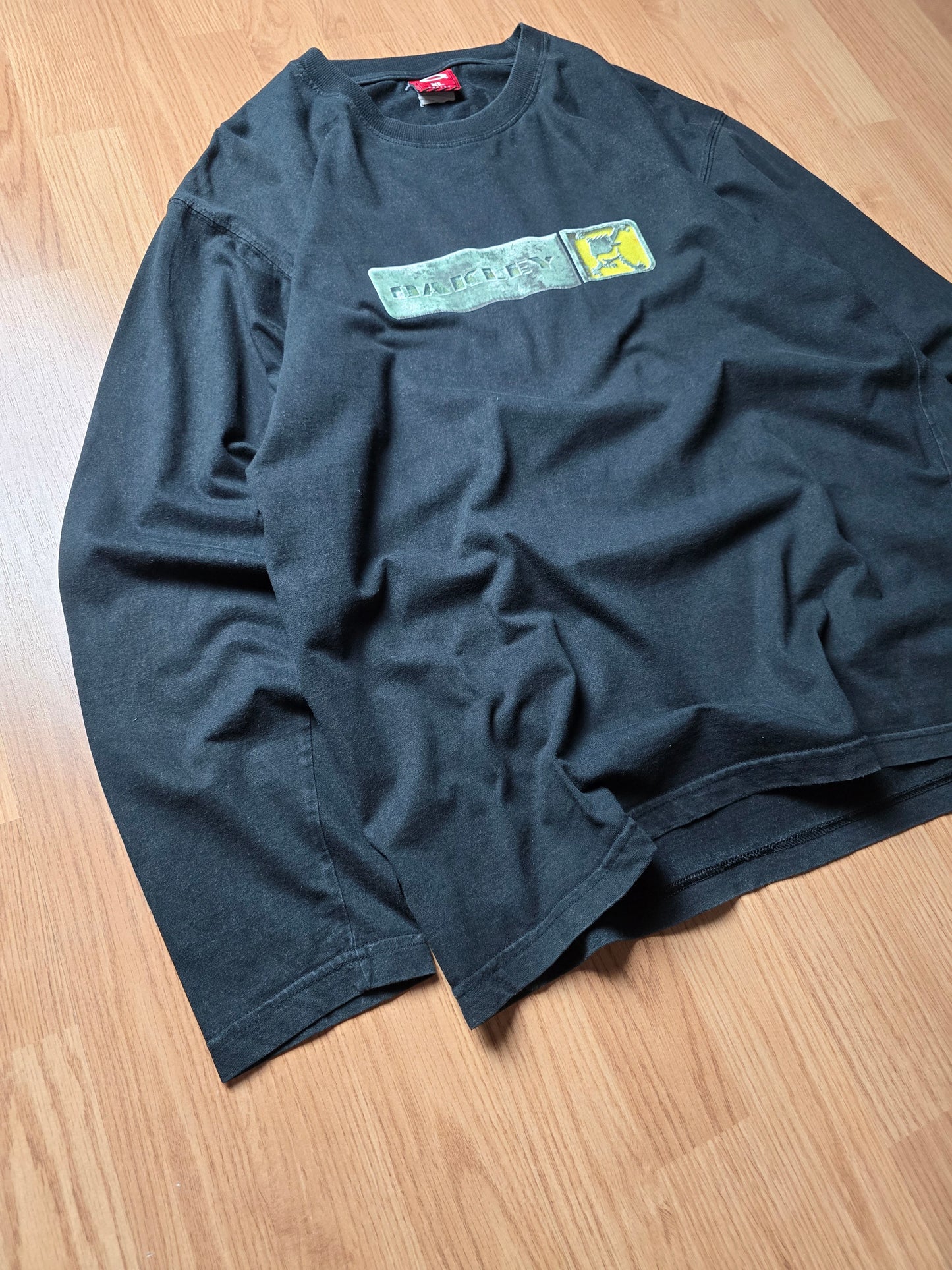 Vintage Oakley Long Sleeve T-shirt (XL)