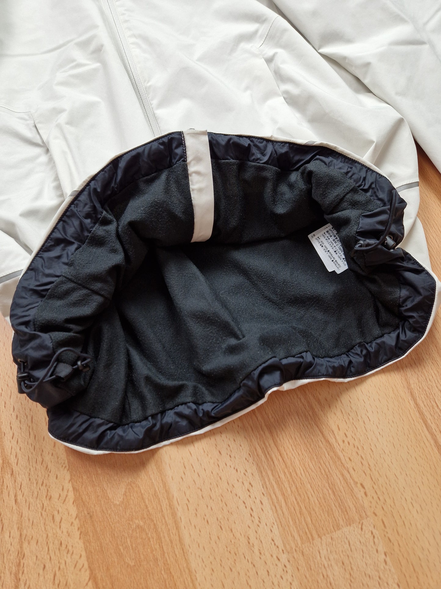 Arc'teryx 'Solano' Goretex Infinium Jacket (S)