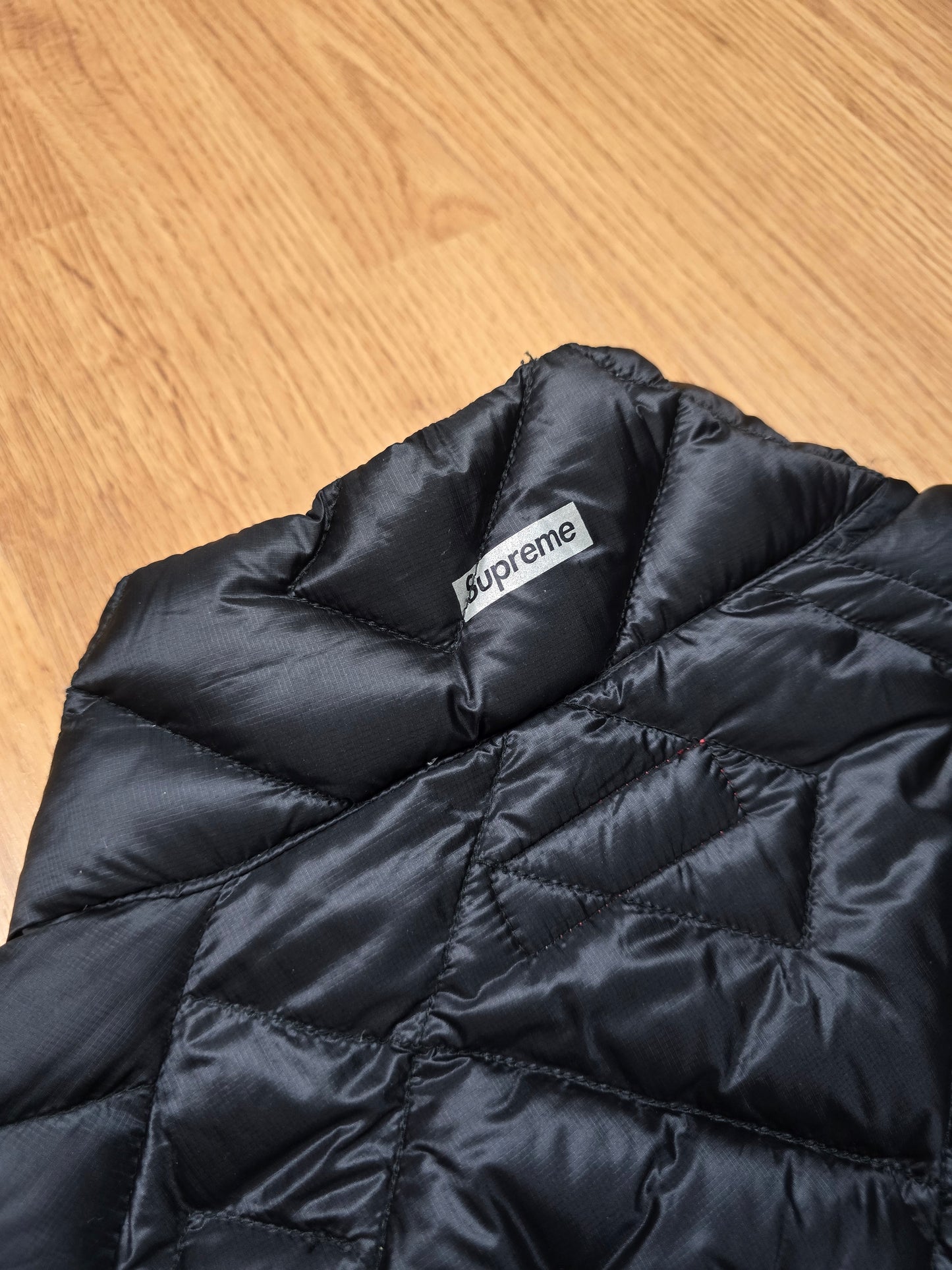 Supreme 'Spellout Quilted' Lightweight Down Pertex Puffer Jacket (L)