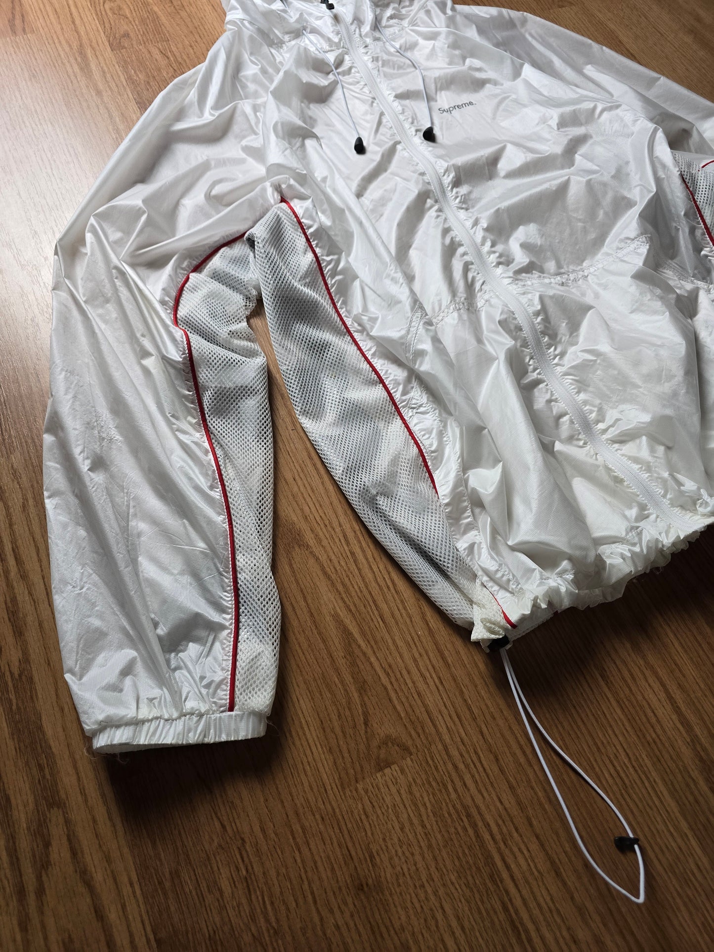 Supreme Ripstop Hooded Windshell Packable Jacket (L)