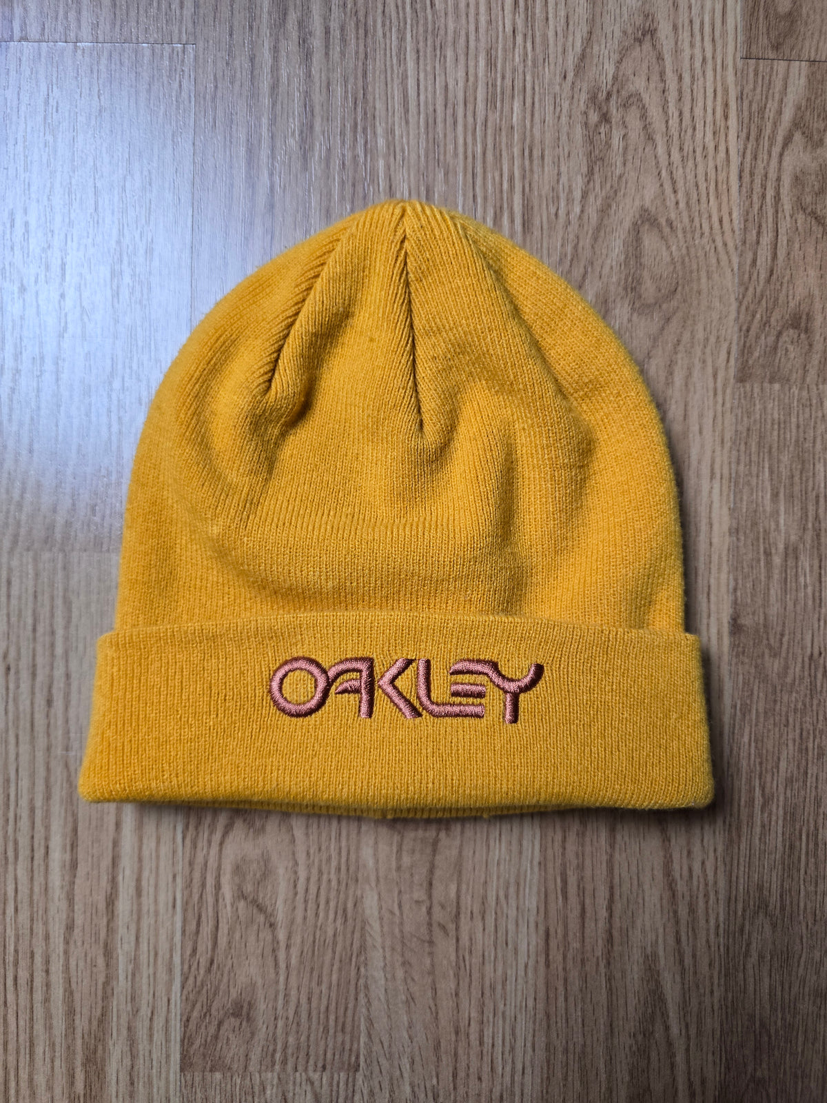 Oakley Reversible Embroidered Spellout Beanie
