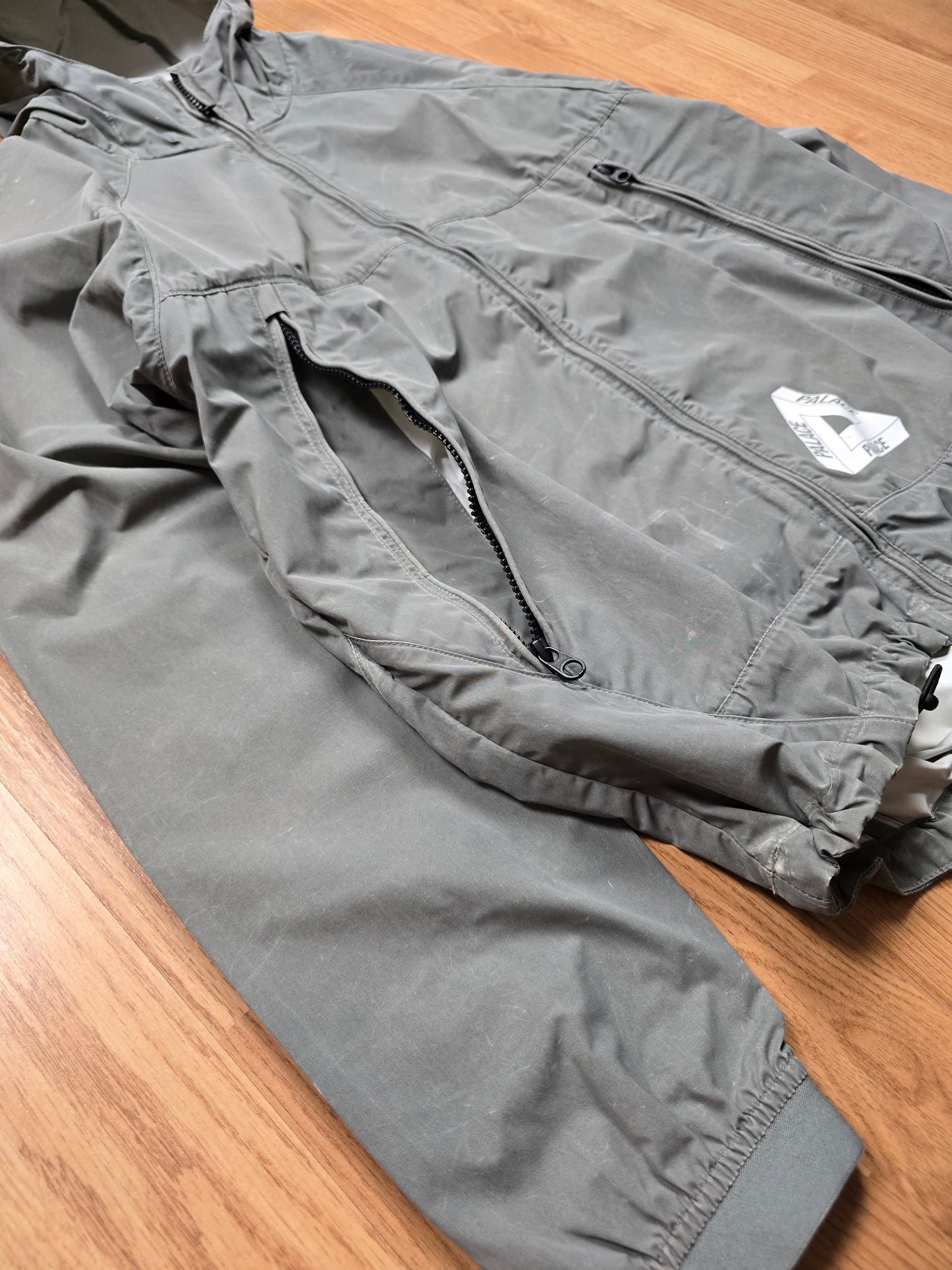 RARE Palace 'Reacto' Heat Reactive Jacket (M)