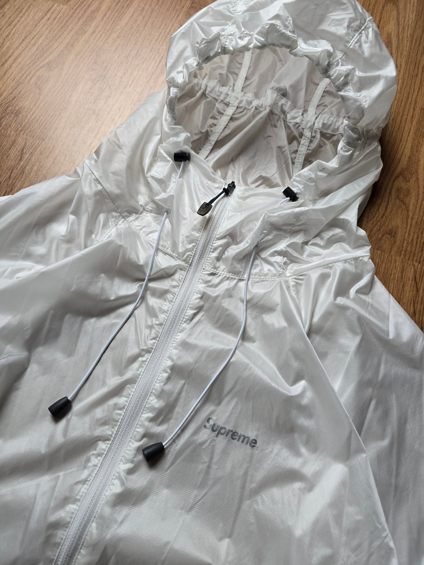 Supreme Ripstop Hooded Windshell Packable Jacket (L)