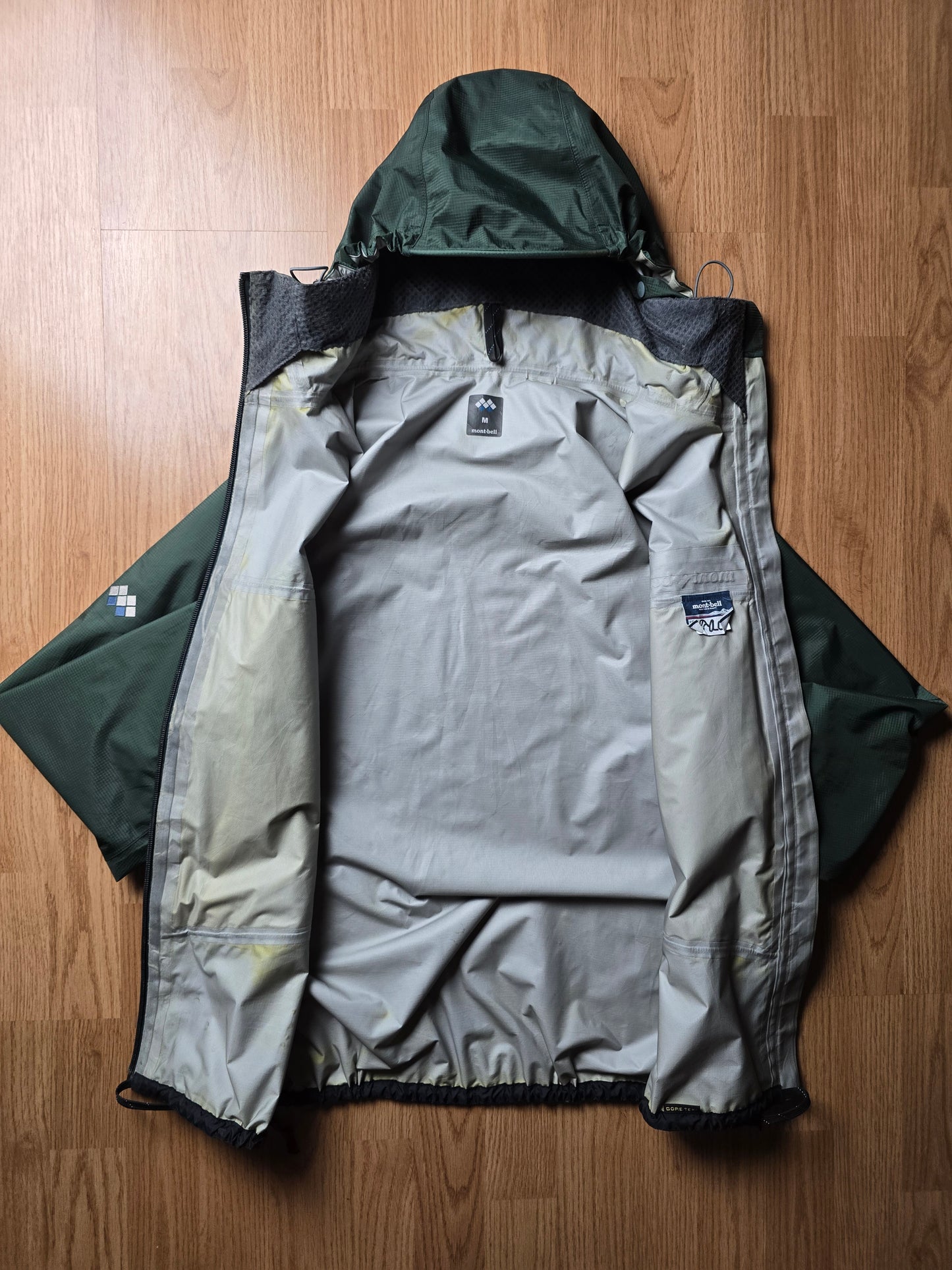 Vintage Montbell Gore-tex Waterproof Rain Jacket (M)