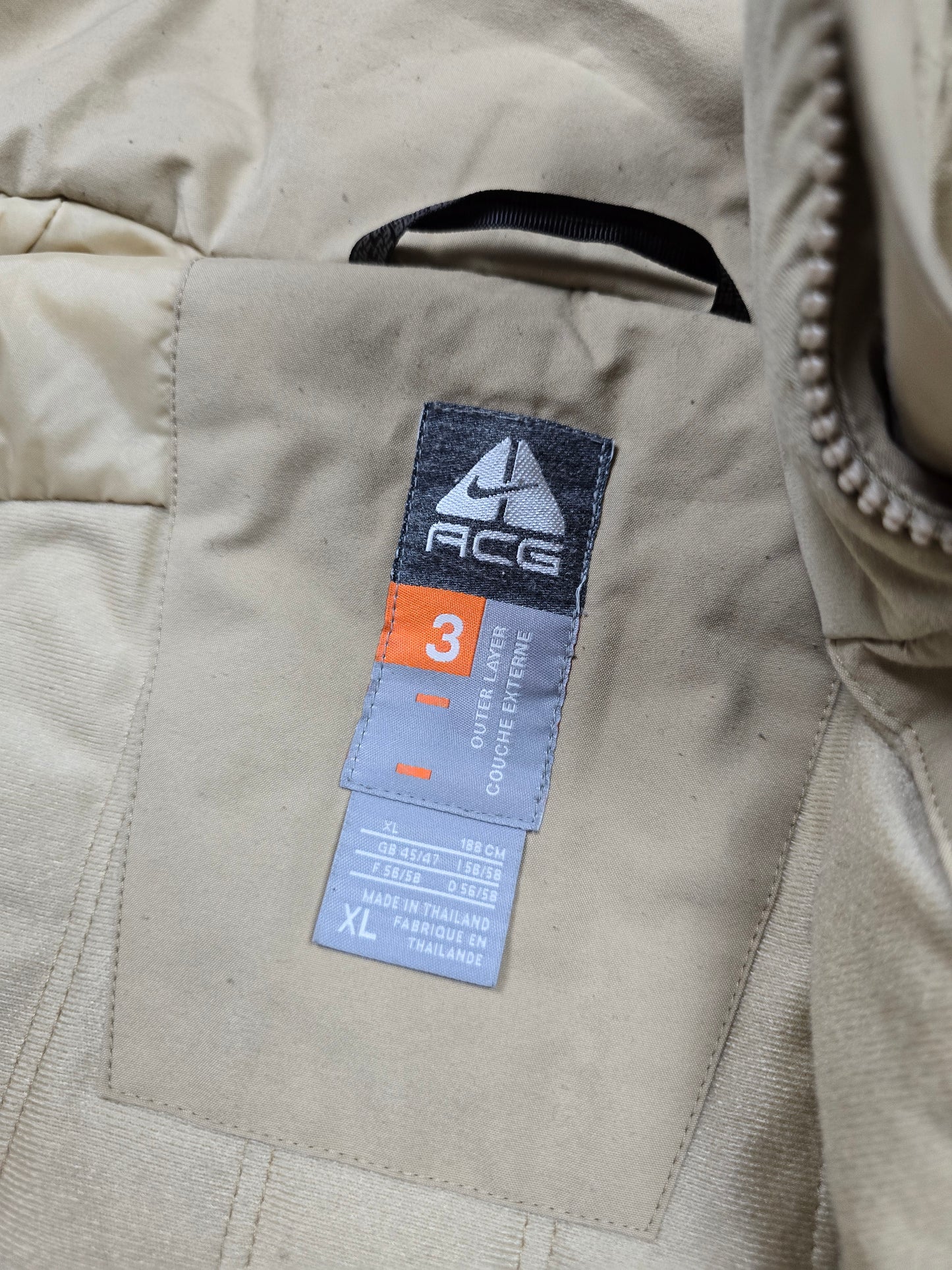 Nike ACG Gore-tex Technical Gargo Jacket (XL)