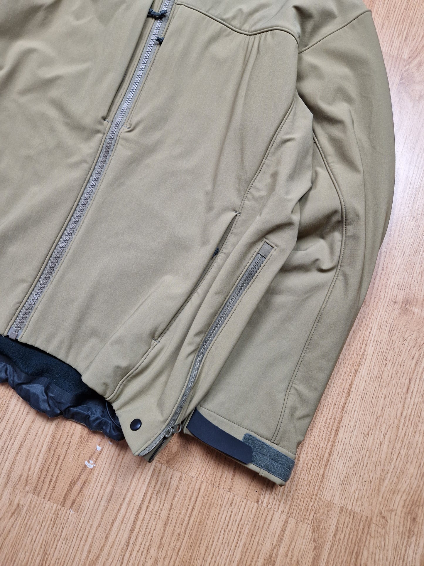 Arc'teryx LEAF VertX Justice Utility Jacket (L)