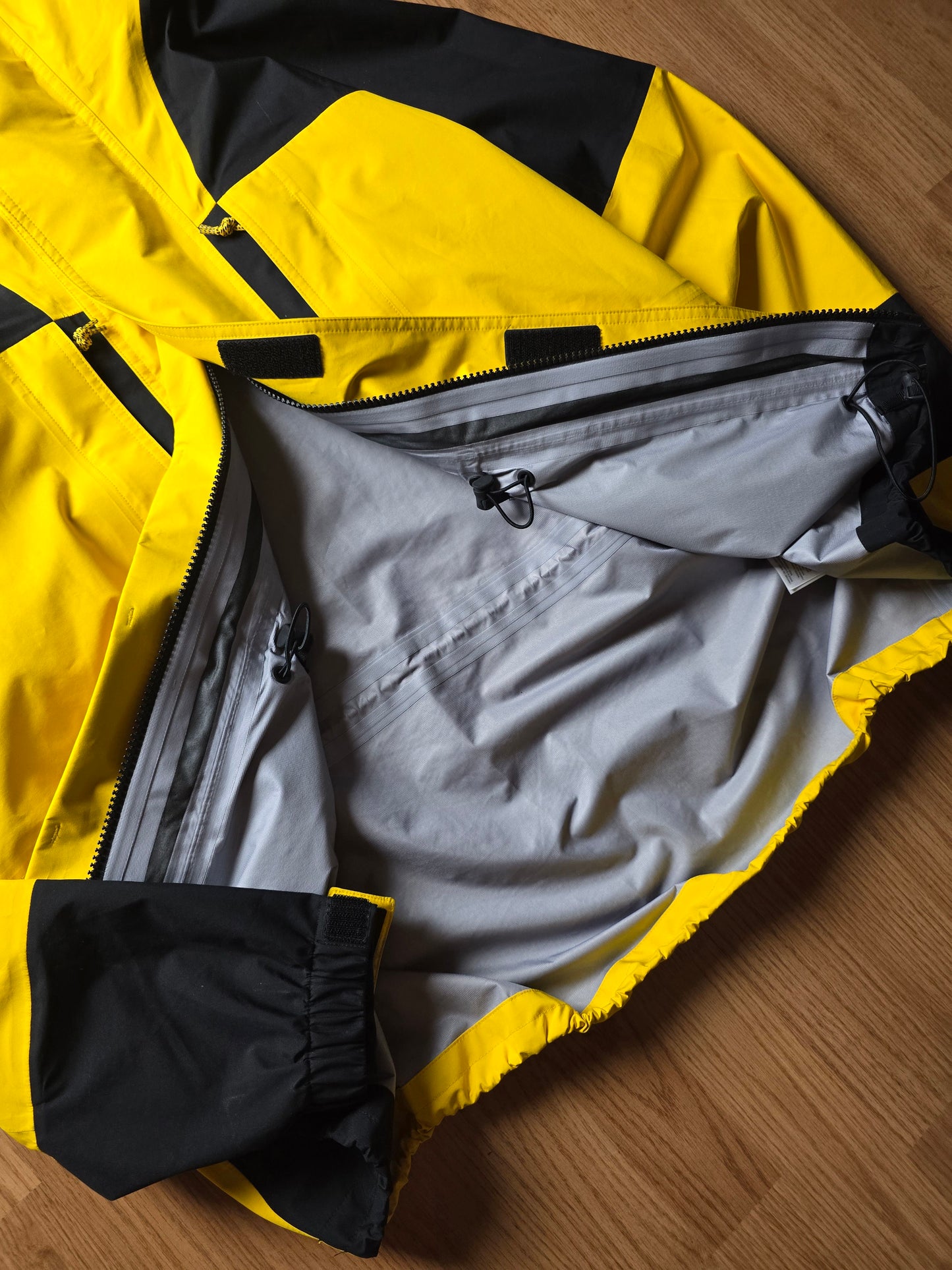 Nike ACG NRG Gore-tex Jacket (L)