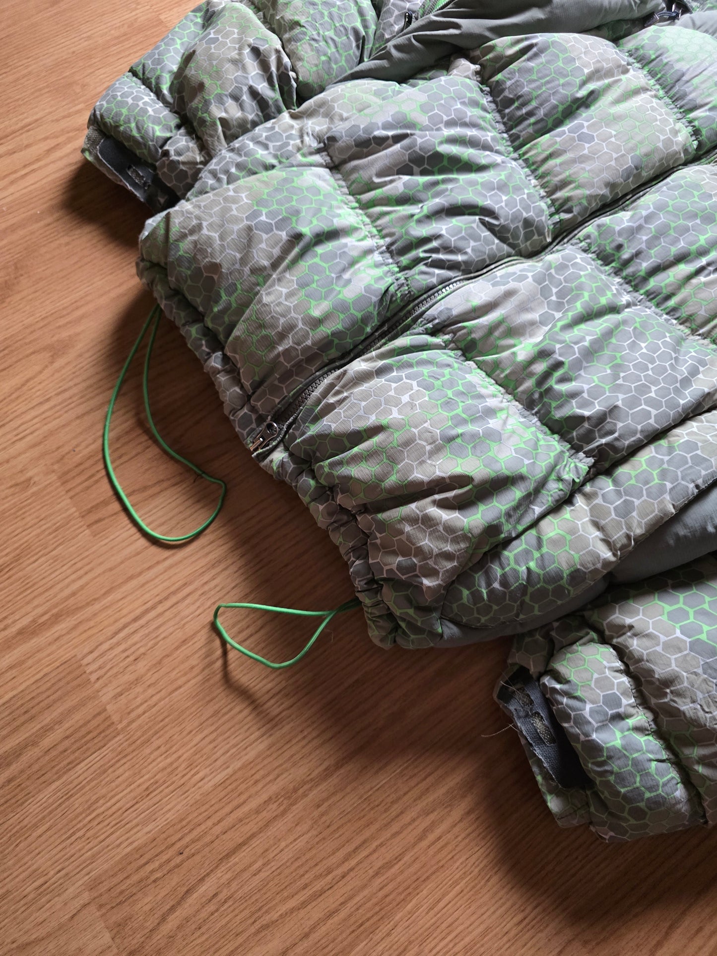 00s Nike ACG Reptile Hex Camo Technical Goose Down Puffer Jacket (XL)