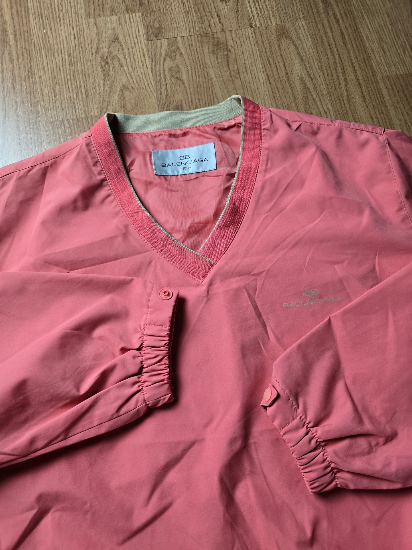 W/ 00s Balenciaga V Neck Nylon Pullover (M)