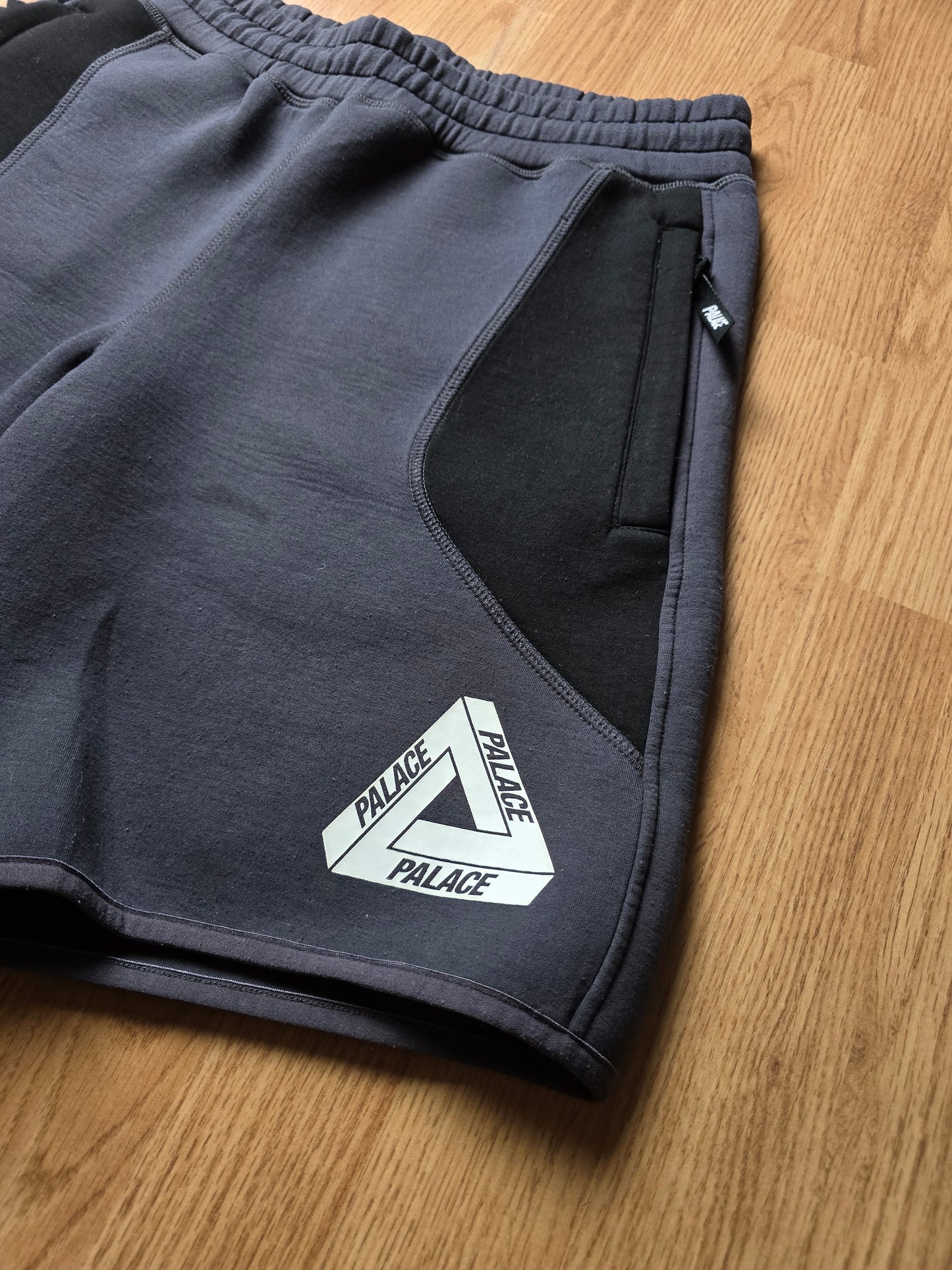 Palace Performance Shorts (M)