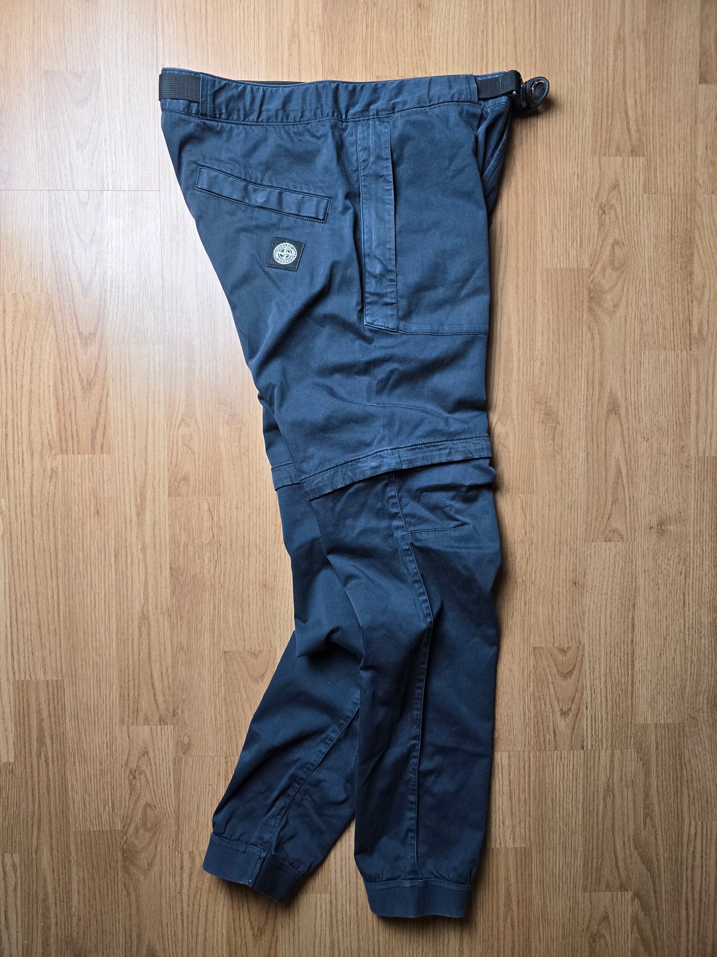 Stone Island Convertible Technical Lightweight Cargo Pants (30x31)