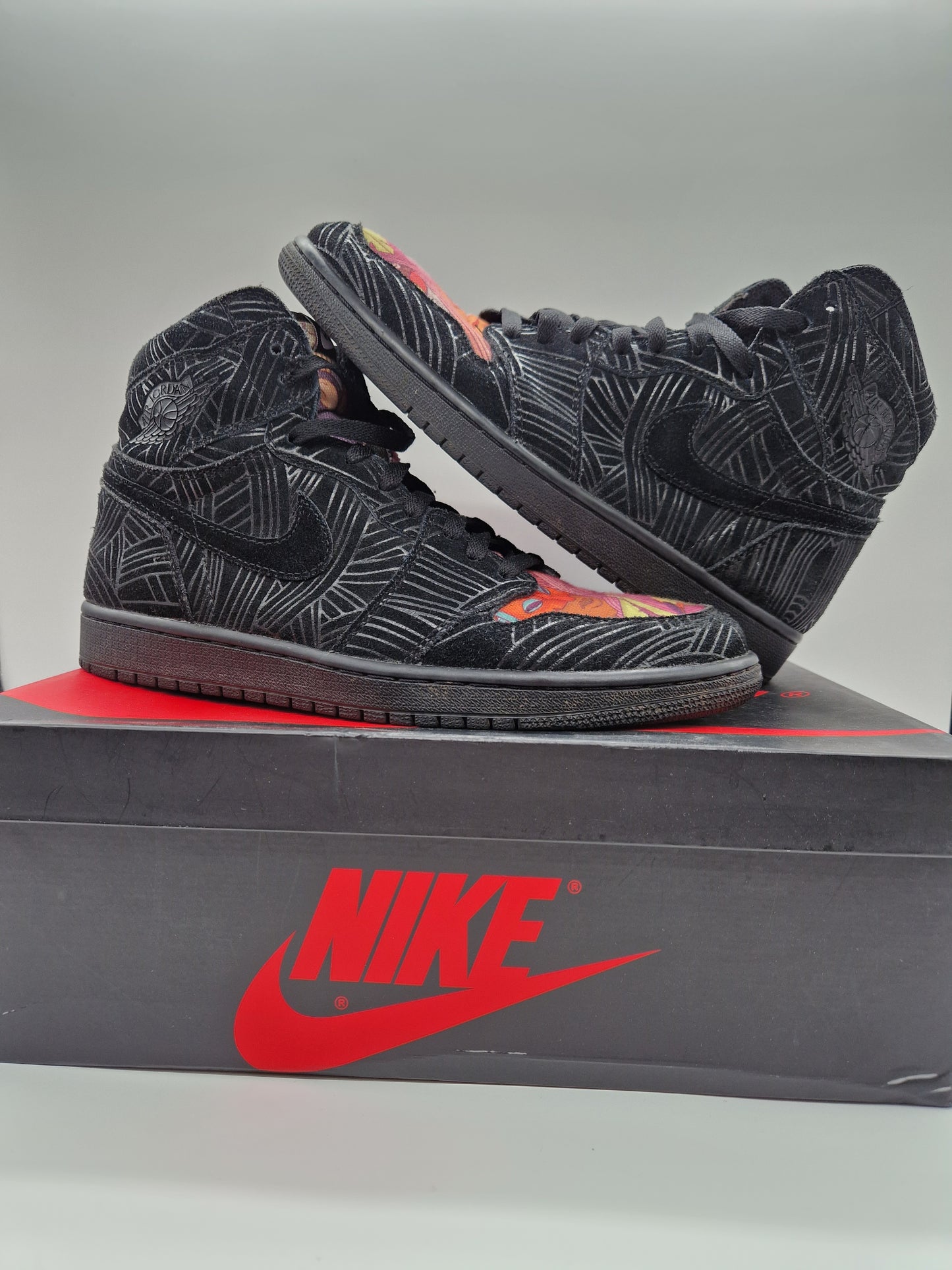 RARE Pomb x Jordan 1 Retro High 'Los Primeros' (UK9.5)