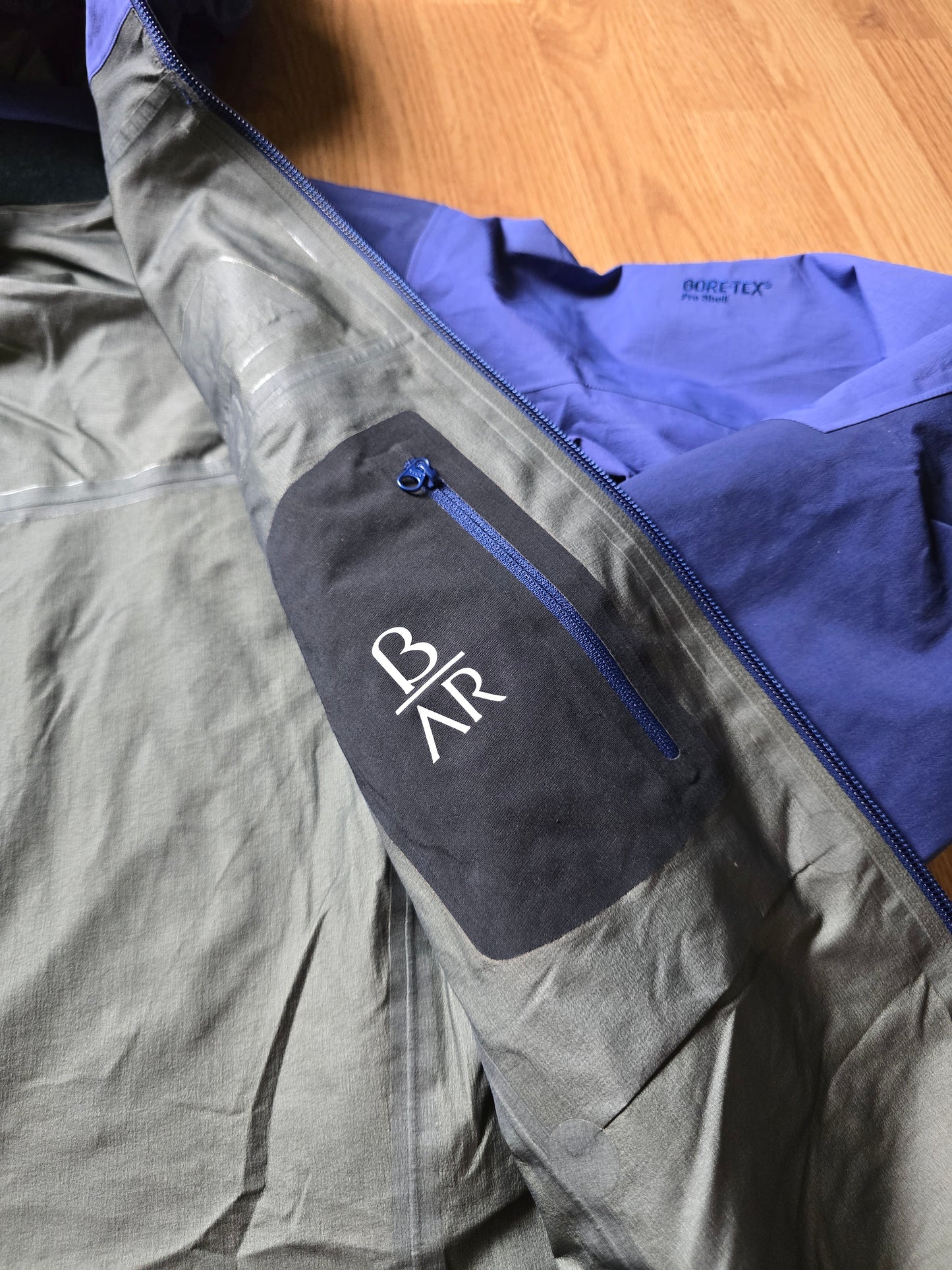 RARE W/ Arc'teryx Vintage Beta AR Gore-tex Jacket 'Indigo' (S)
