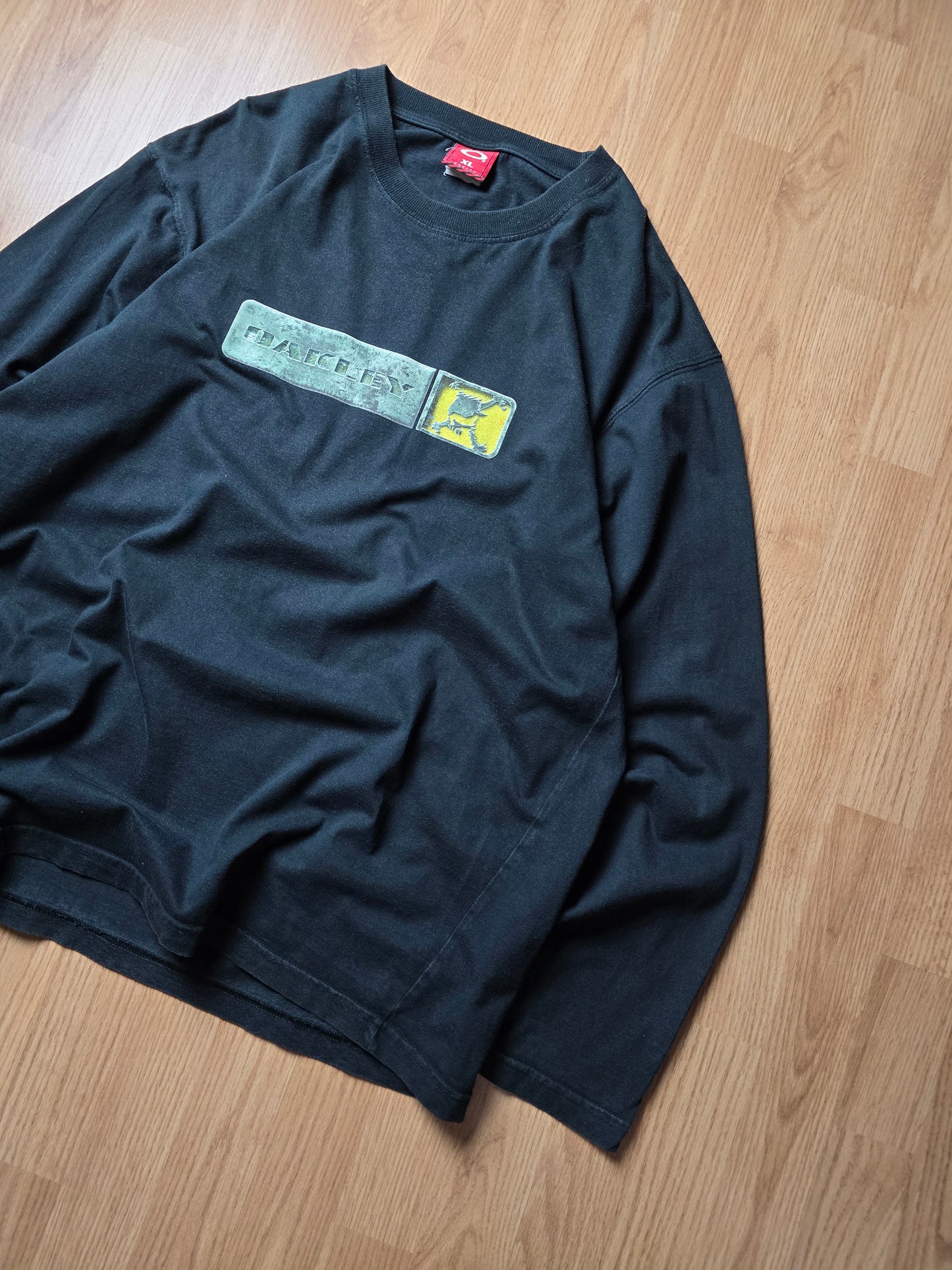 Vintage Oakley Long Sleeve T-shirt (XL)