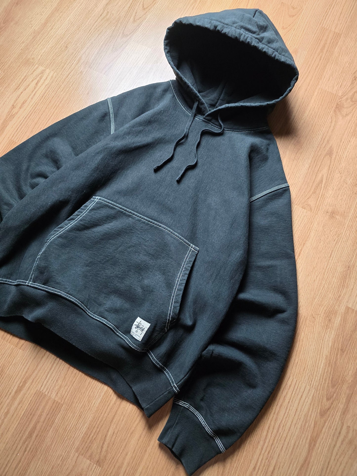 Stussy Contrast Stitch Label Hoodie (L)