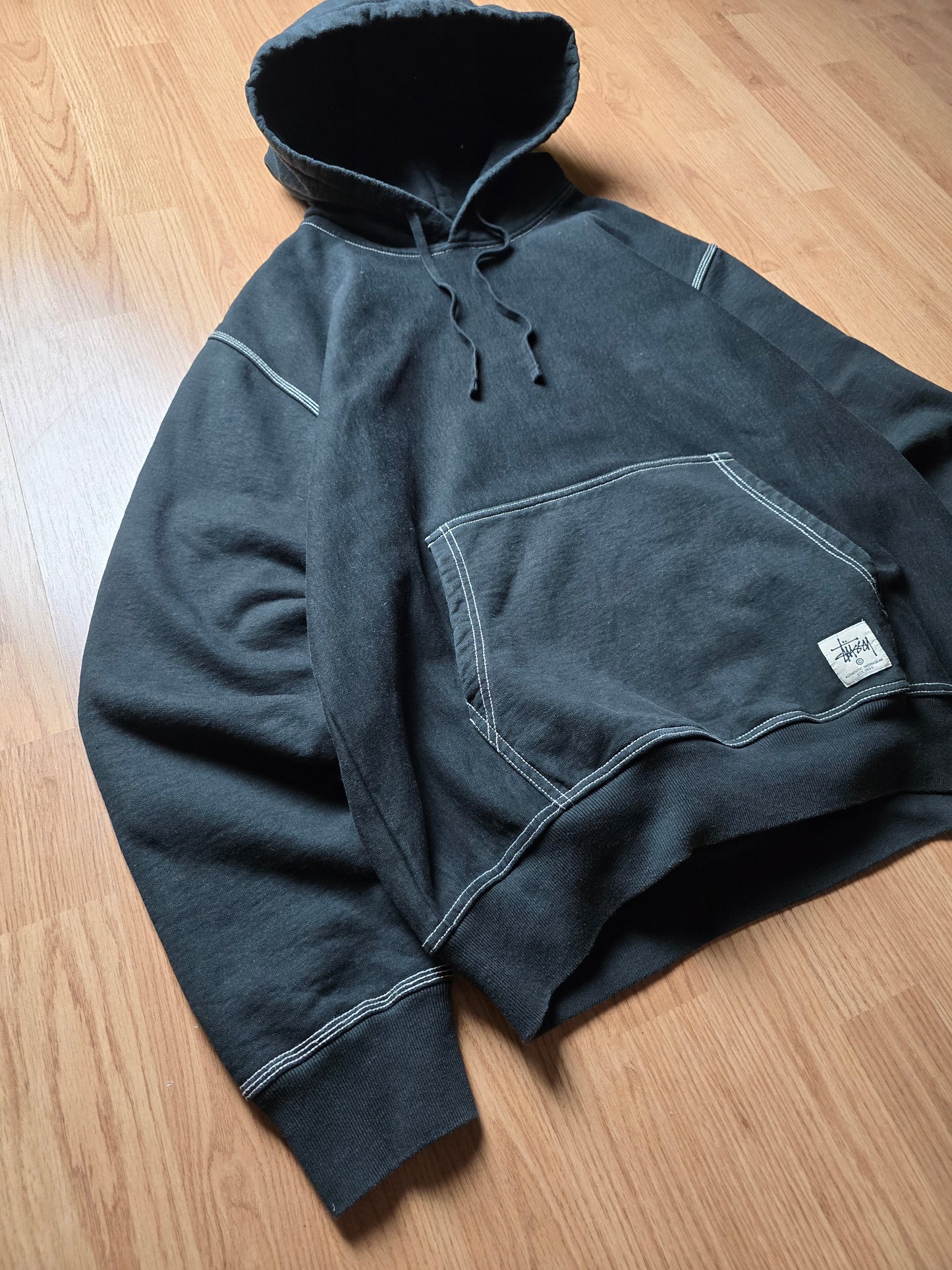 Stussy Contrast Stitch Label Hoodie (L)