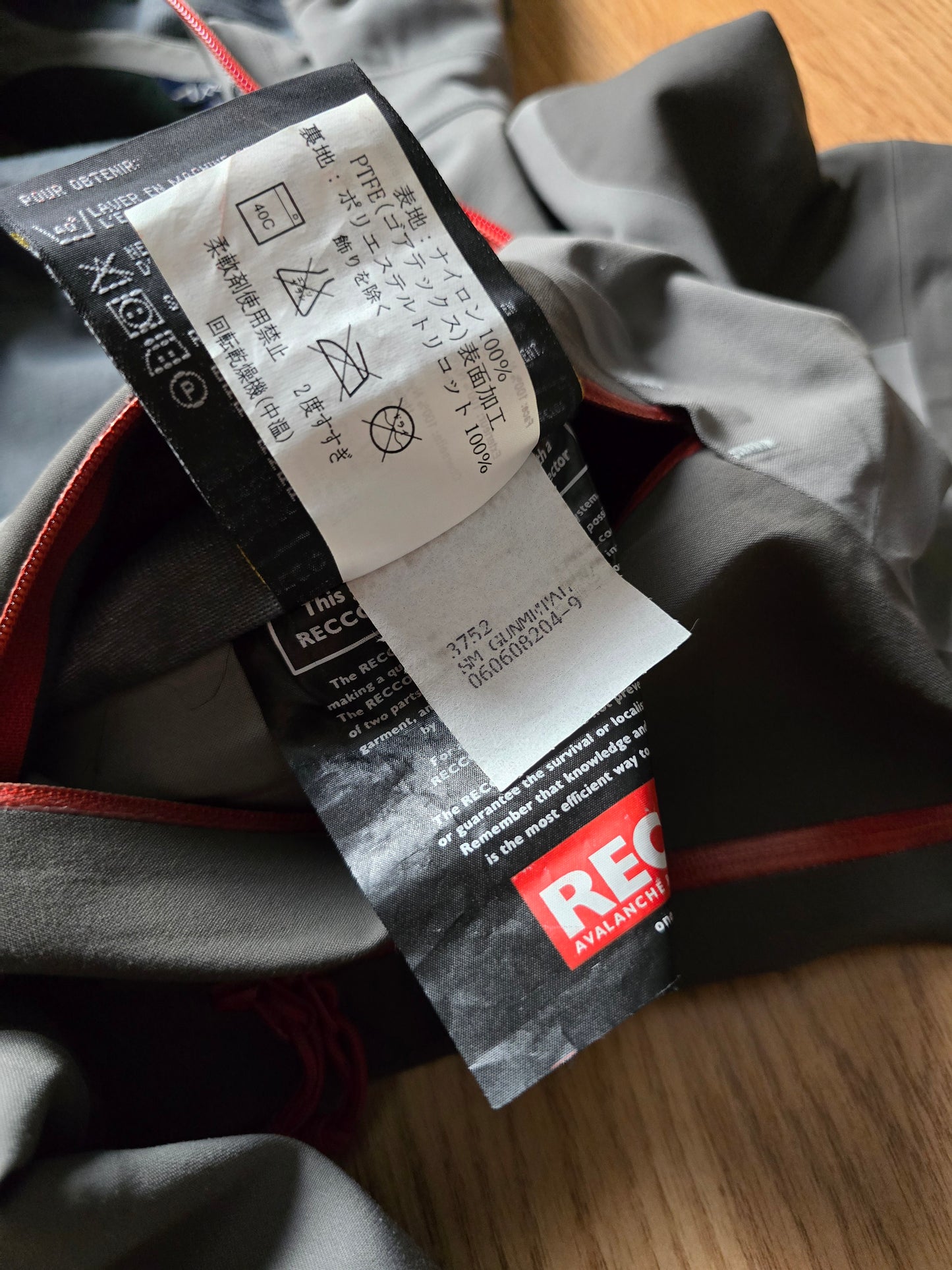 Vintage Arc'teryx Gore-tex Stingray Jacket (S)