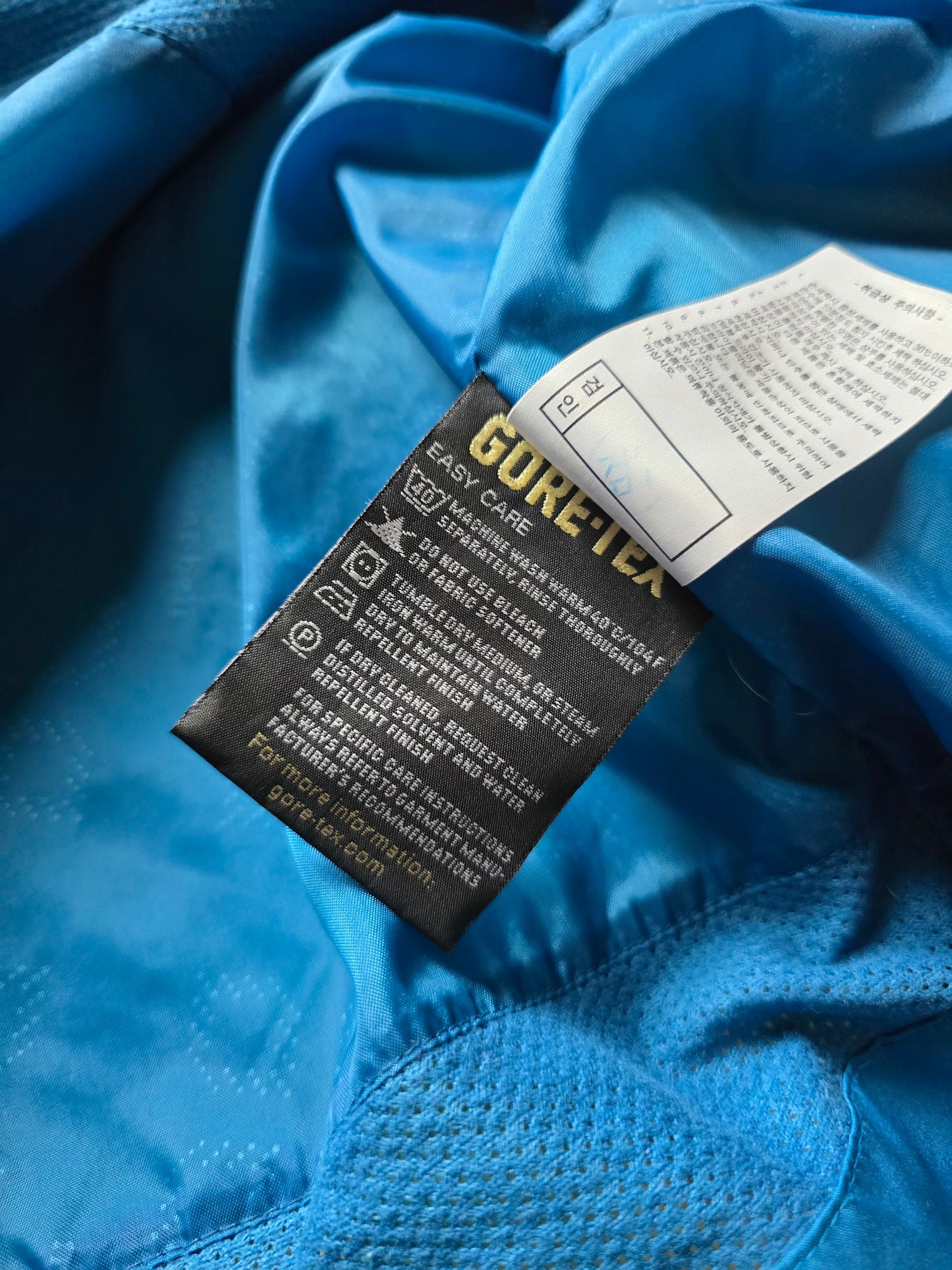 Vintage Montbell Gore-tex Light Padded Rain Jacket (M)