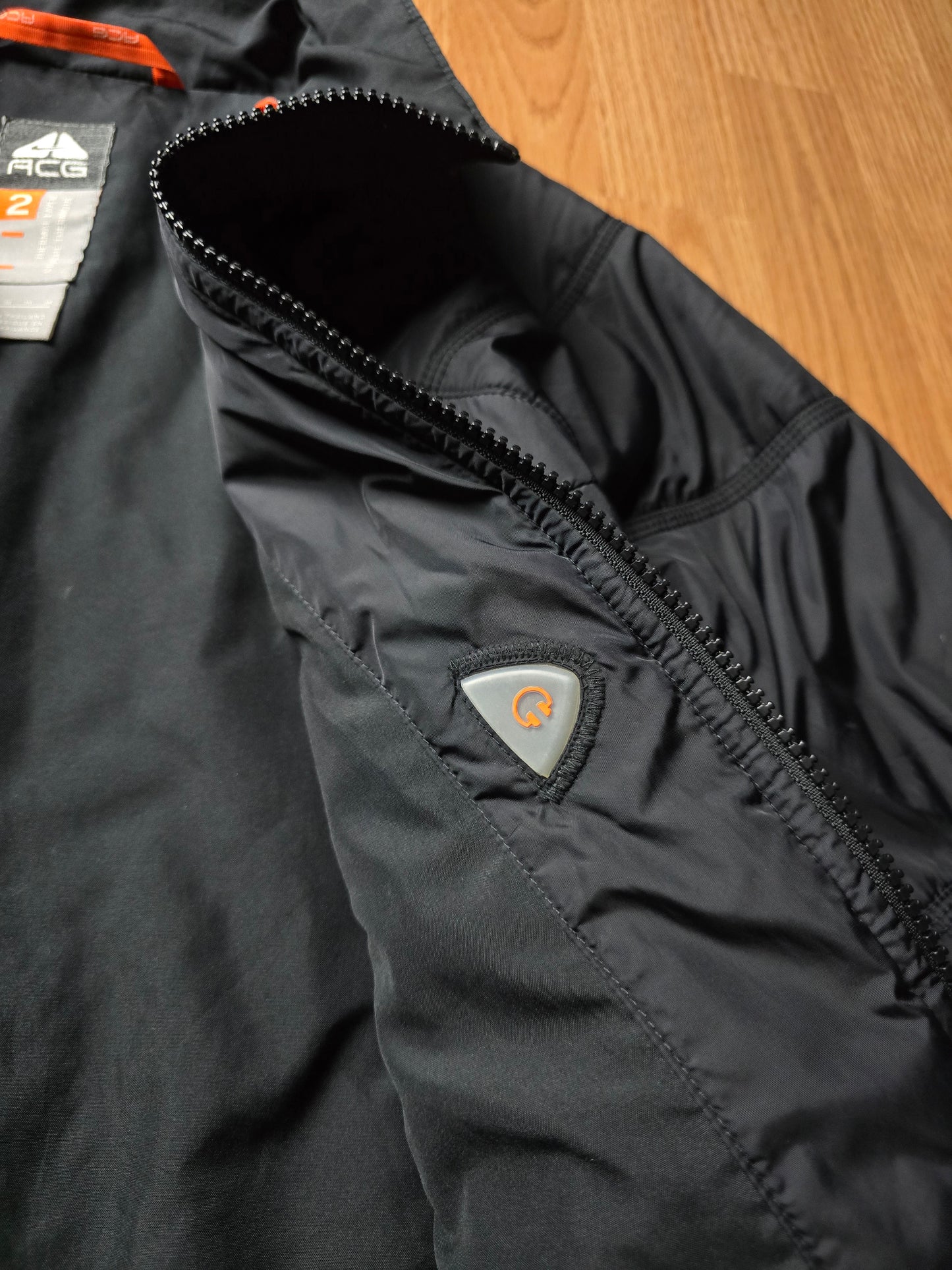 00s Nike ACG Padded Arm Logo Jacket (M)