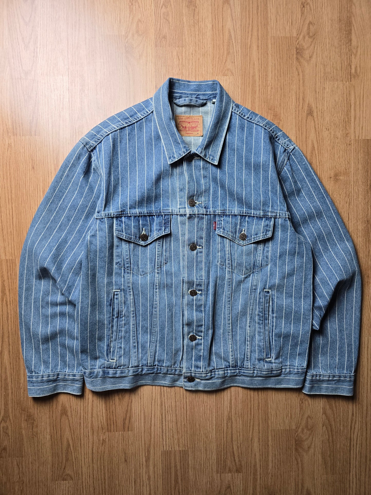 Rare Supreme x Levis Pin Stripe Denim Trucker Jacket (M)