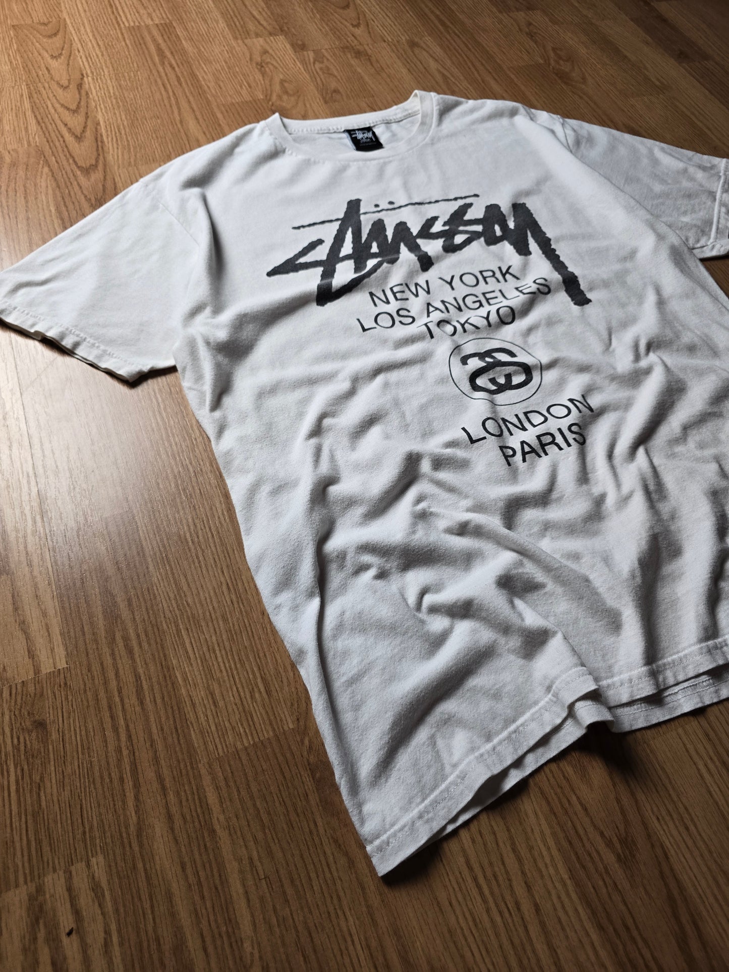 Stussy World Tour T-shirt (L)