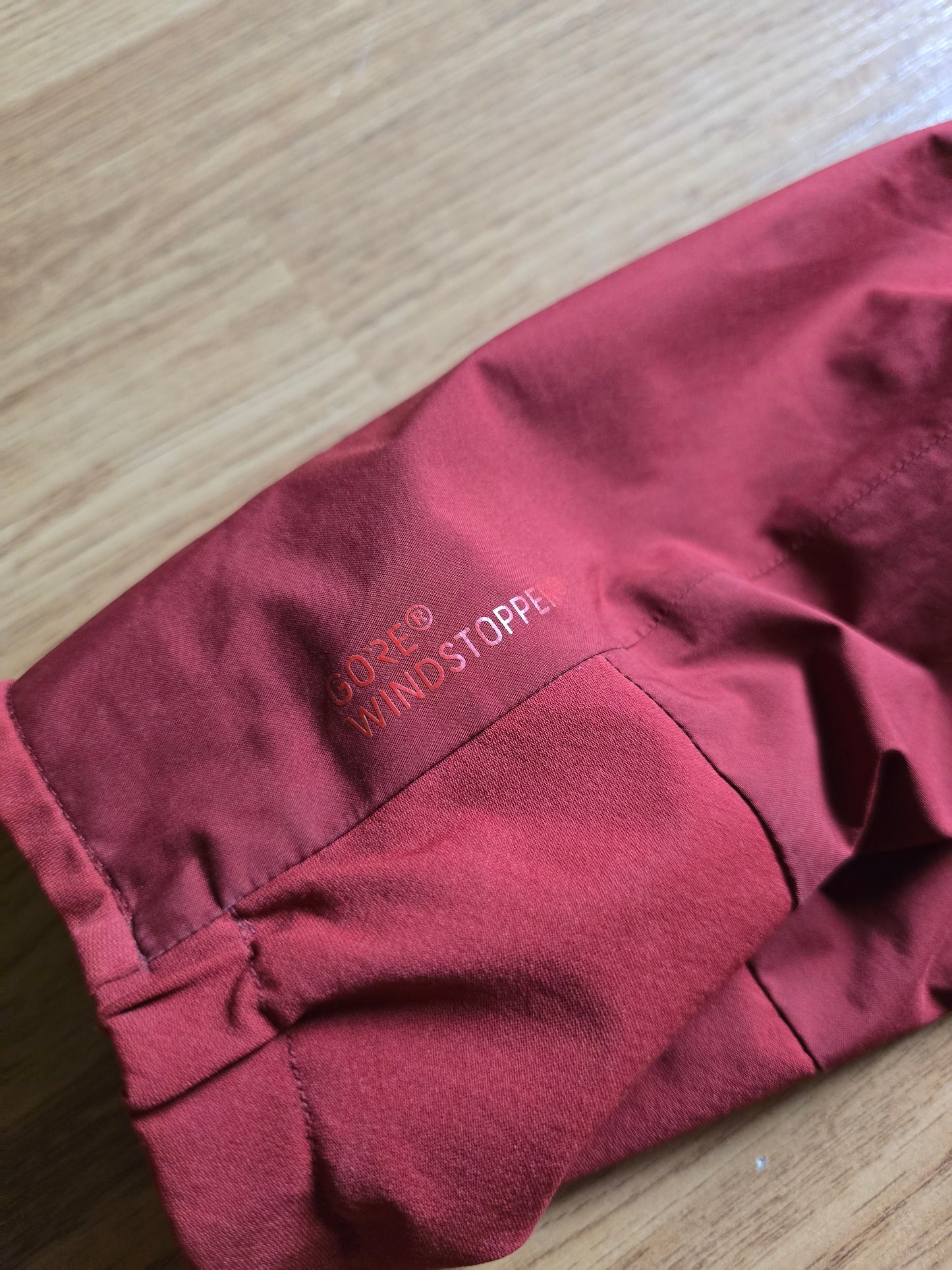Arc'teryx Solano 2016 Gore Windstopper 'hoody' Jacket (L)