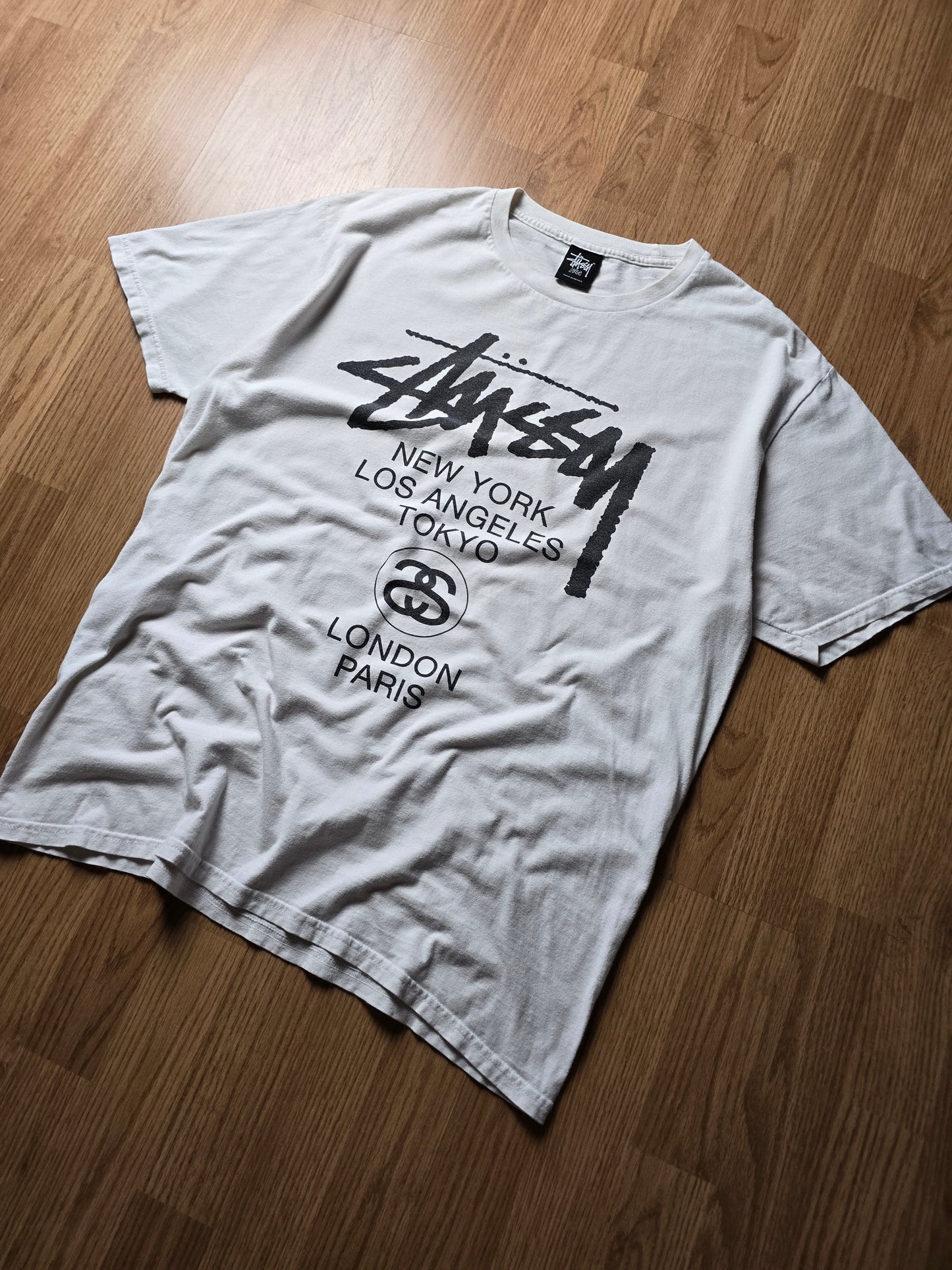 Stussy World Tour T-shirt (L)
