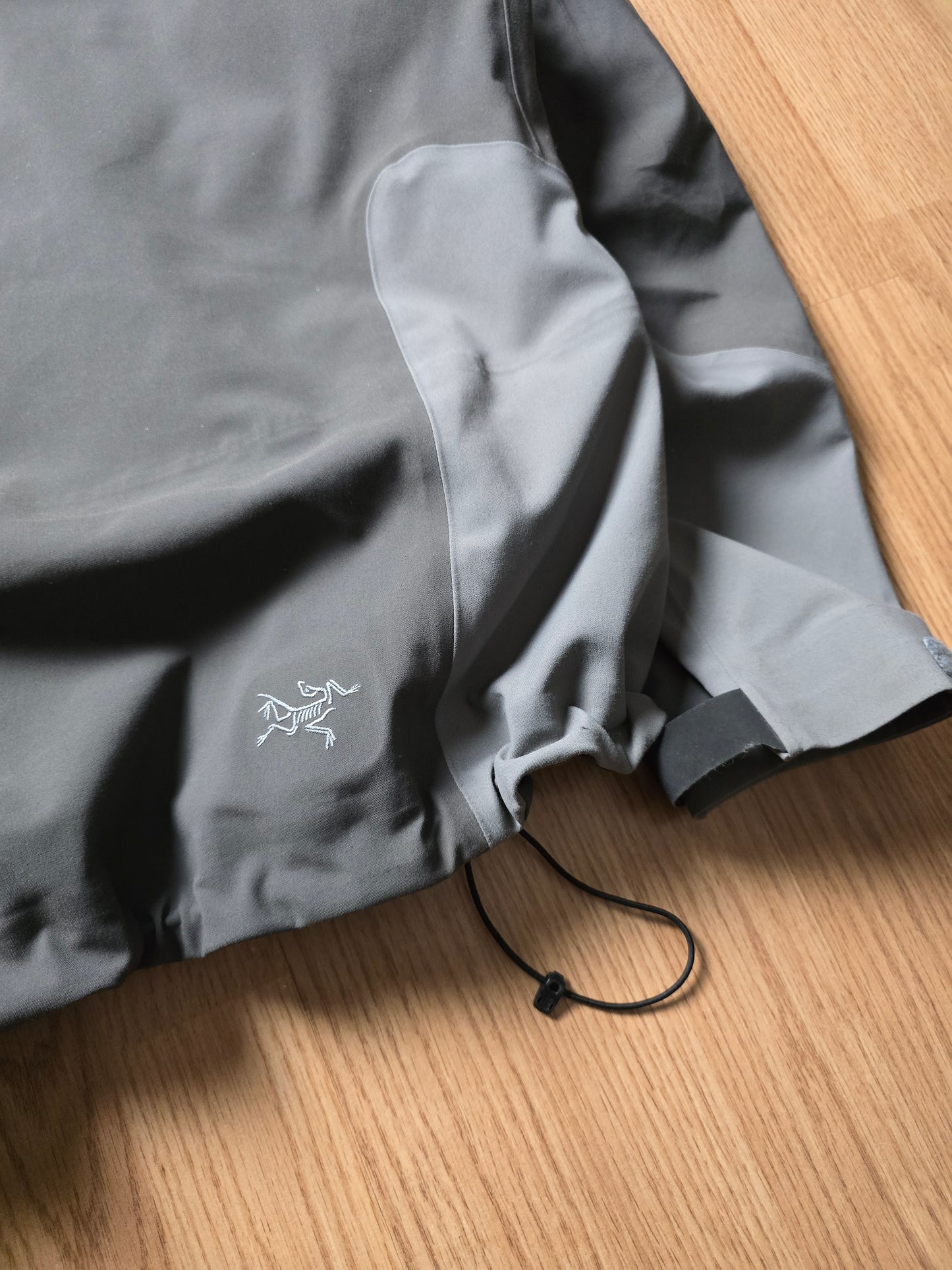 Vintage Arc'teryx Gore-tex Stingray Jacket (S)