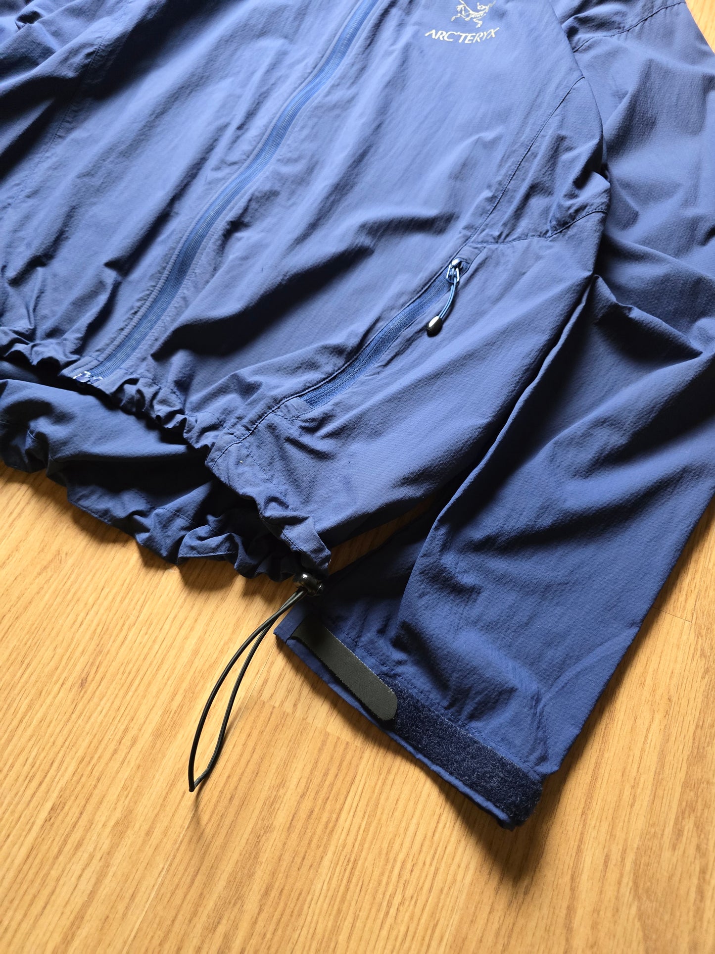 Arc'teryx 'Squamish' Lightweight Jacket (M)