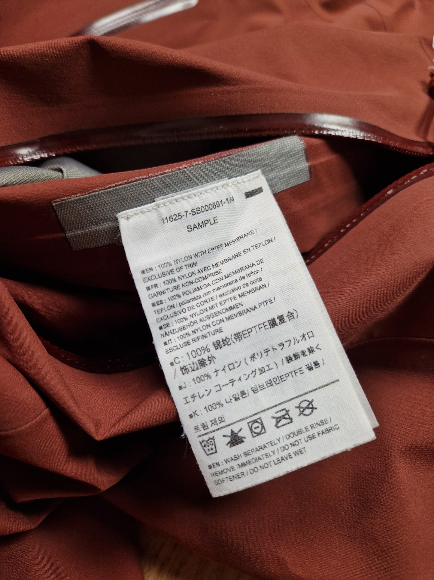 RARE Arc'teryx SAMPLE Zeta LT Gore-tex Jacket (M)