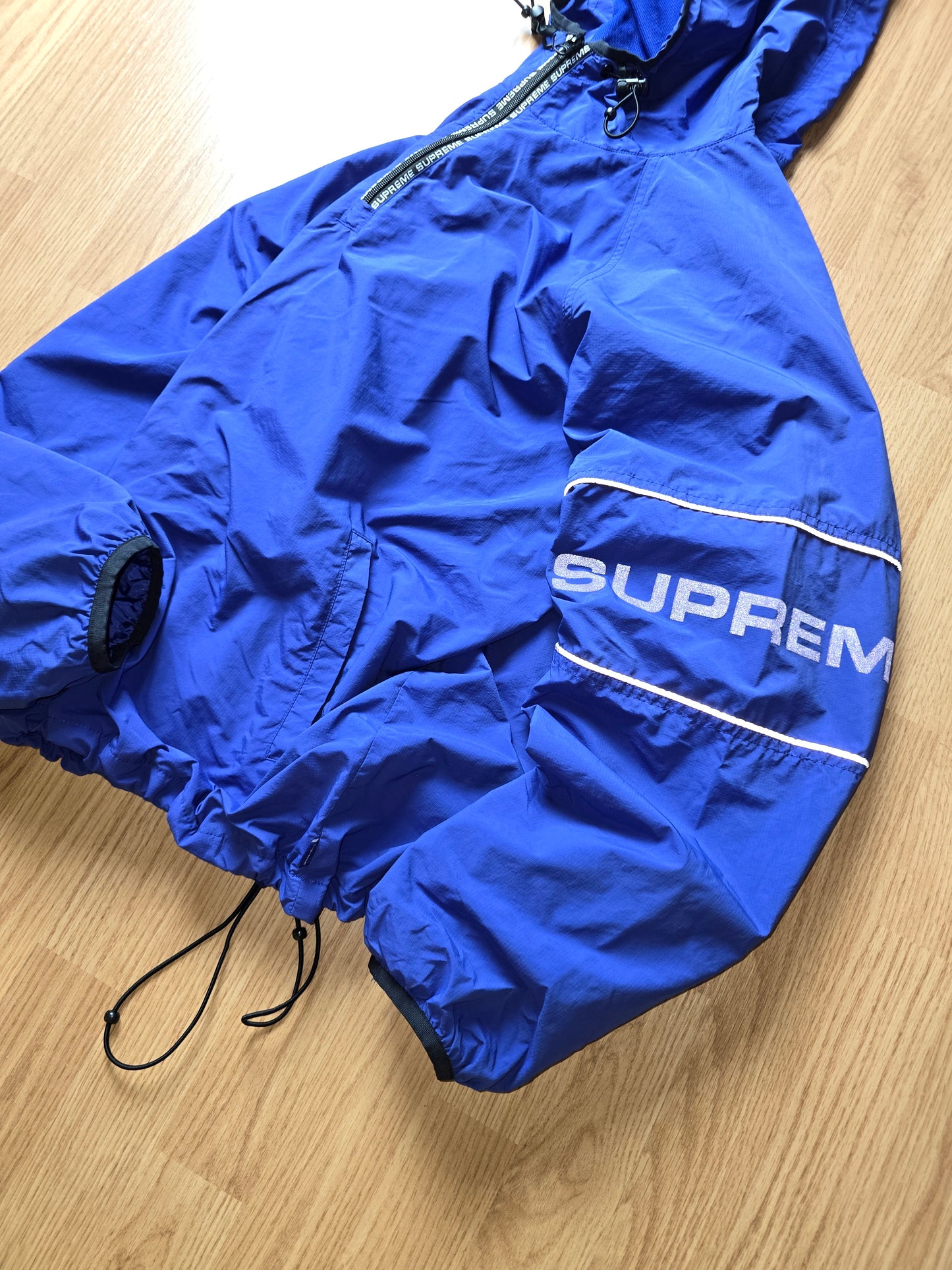 Supreme Reflective Ripstop Hooded Pullover Jacket (L)