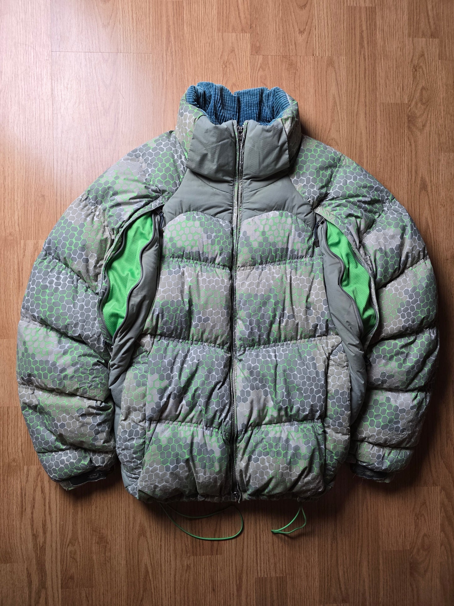 00s Nike ACG Reptile Hex Camo Technical Goose Down Puffer Jacket (XL)