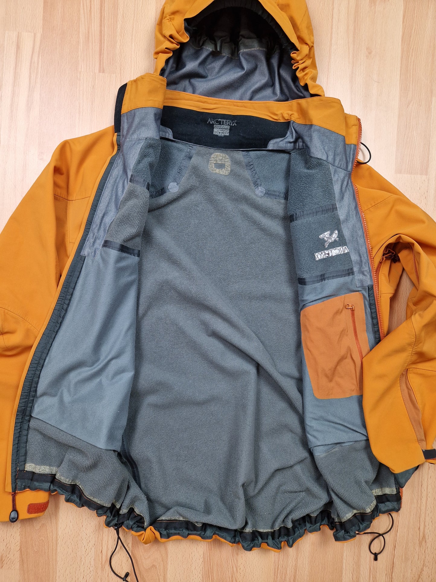 Arc'teryx 'Venta SV' Softshell Windstopper Jacket (XL)