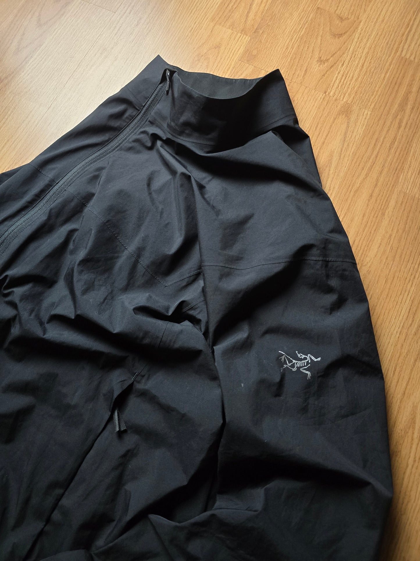Arc'teryx 'Solano' Goretex Infinium Jacket (XL)