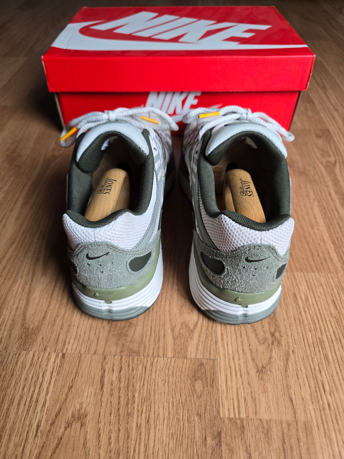 Nike P-6000 Light Army Cargo Khaki (UK8.5)