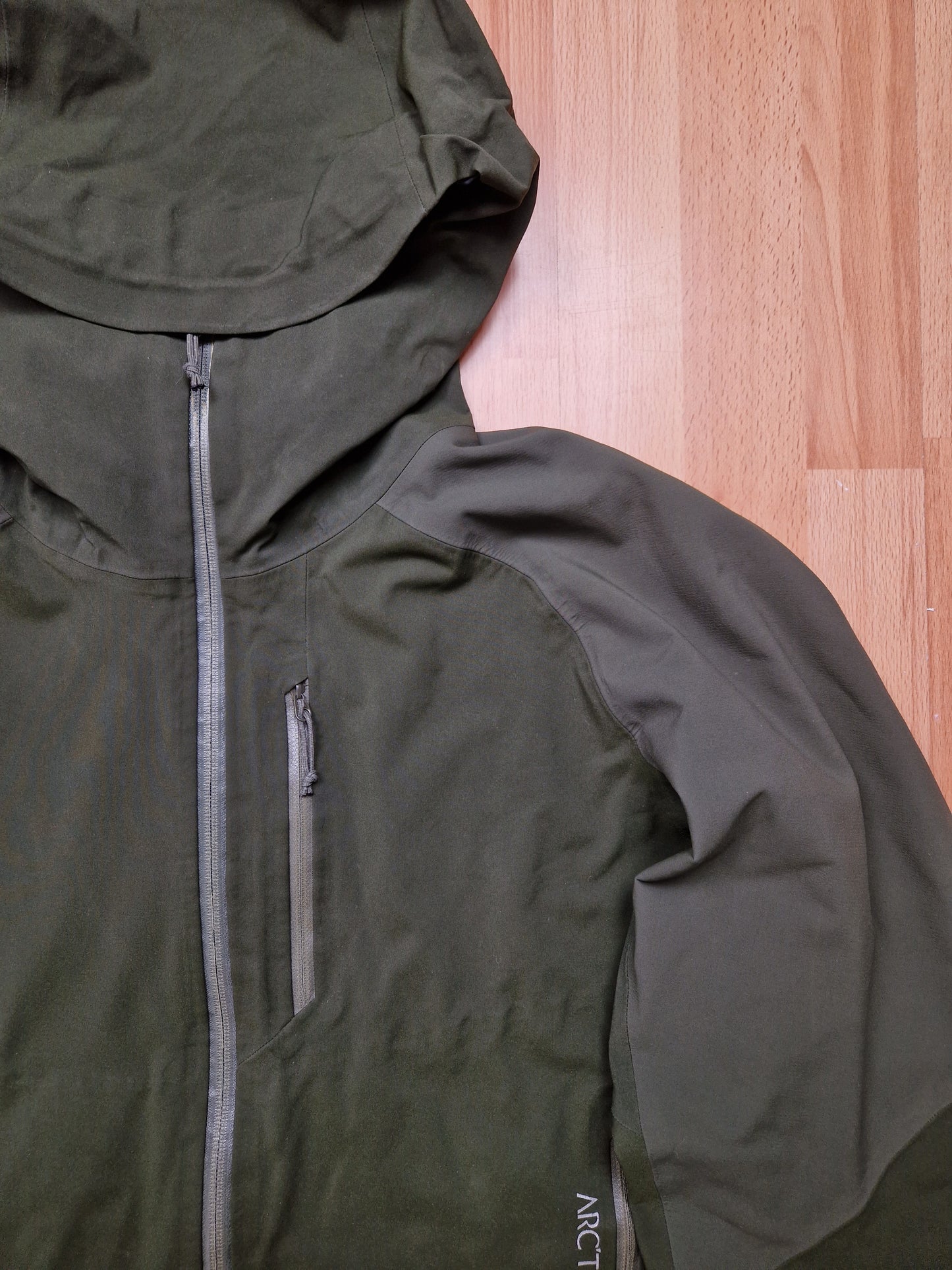 RARE Arc'teryx Windstopper Recco System Jacket (L)