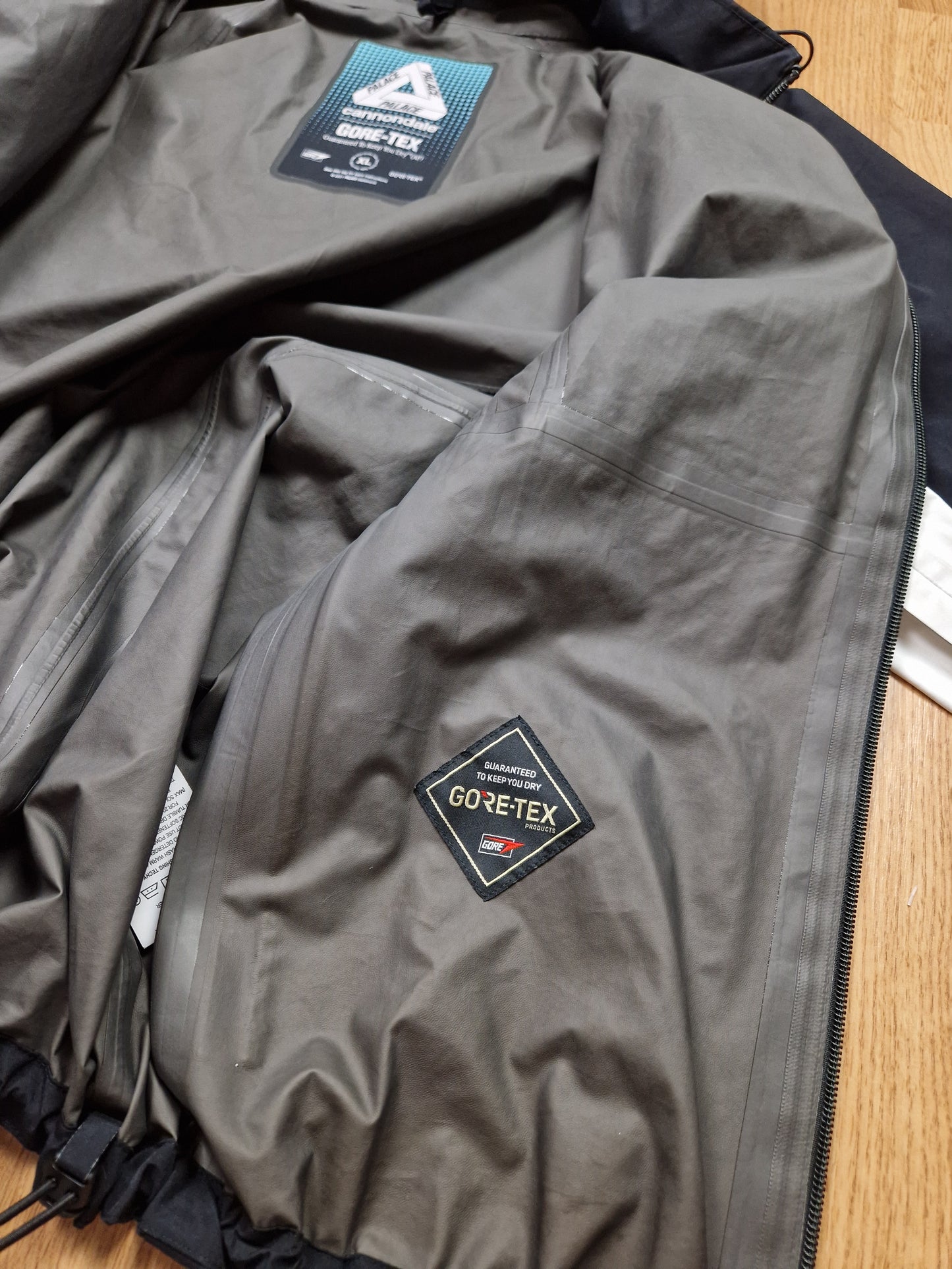 RARE Palace x Cannondale 'Mad Boy Gore-tex Paclite' Jacket (XL)