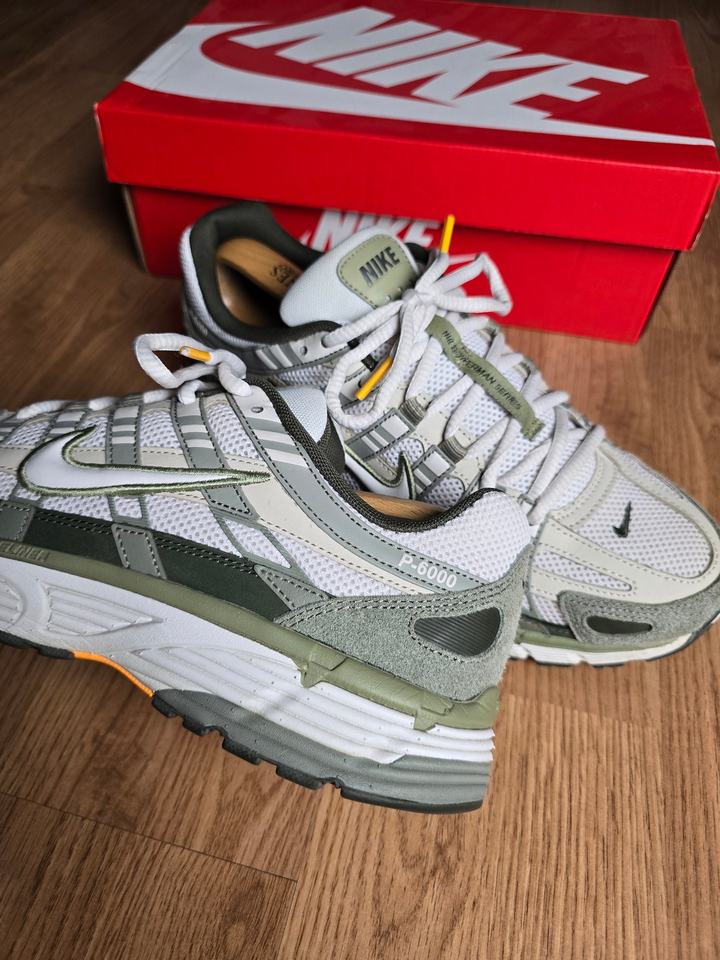 Nike P-6000 Light Army Cargo Khaki (UK8.5)