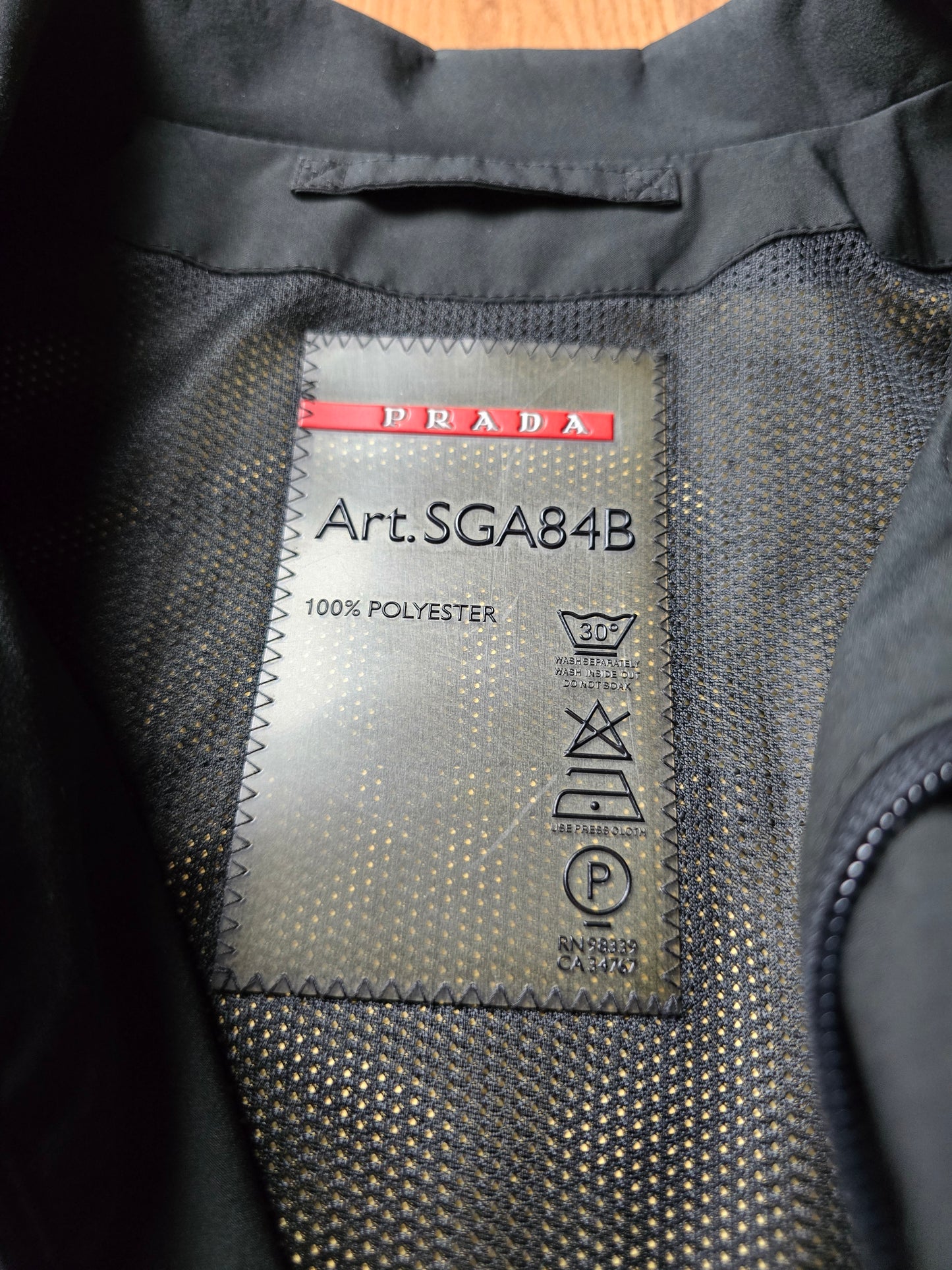 00s Prada Sport Waterproof Windstopper Mac Jacket (XL)