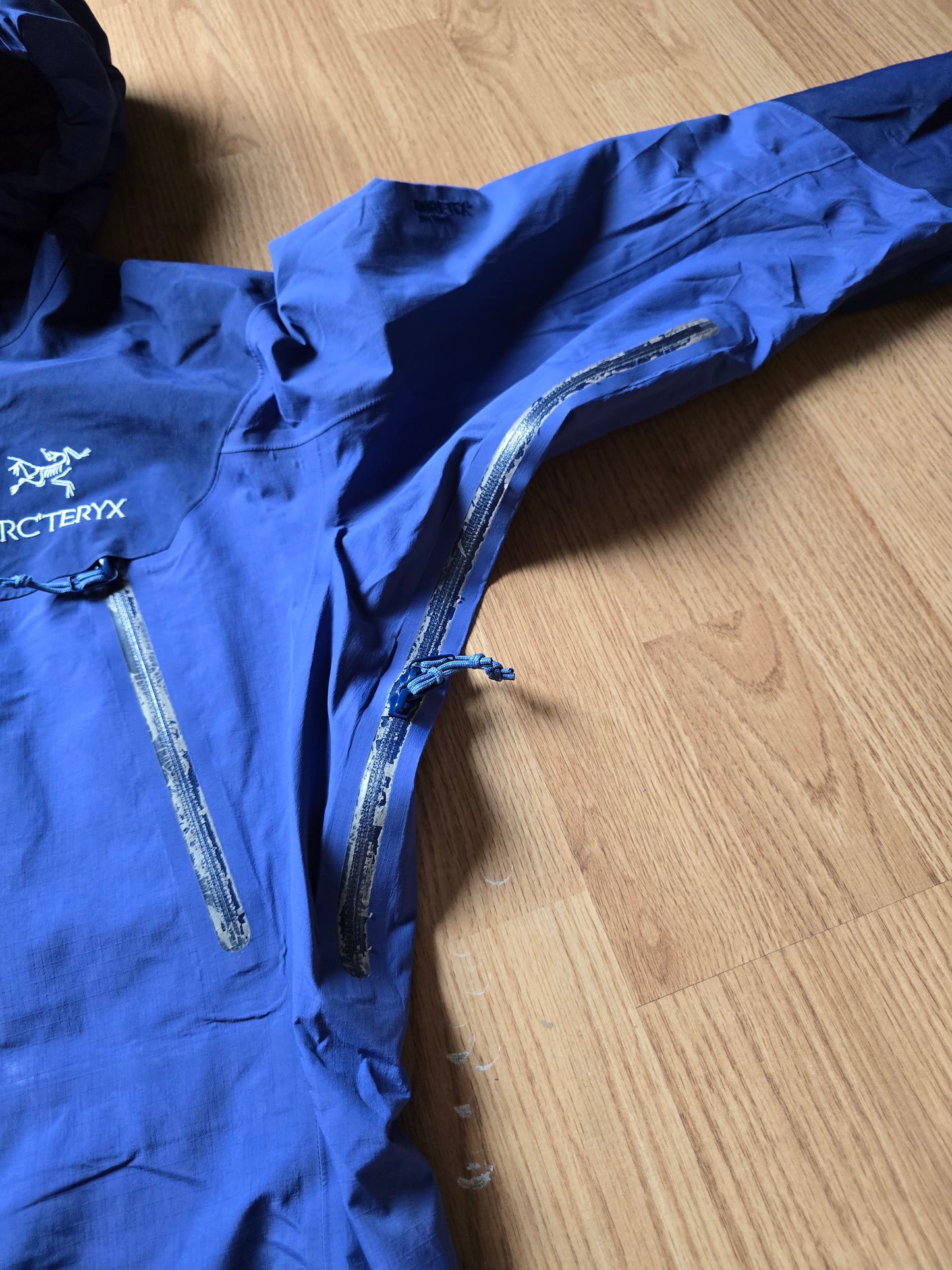 RARE W/ Arc'teryx Vintage Beta AR Gore-tex Jacket 'Indigo' (S)