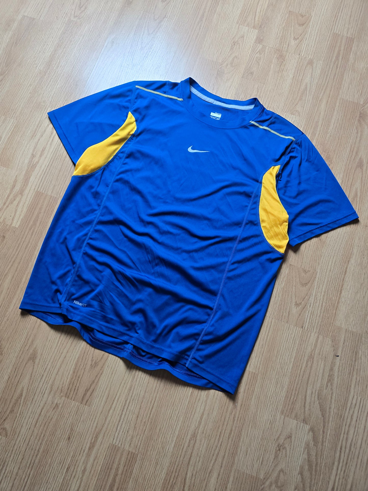 Y2K Nike Fit Mesh Panel Tee (L)