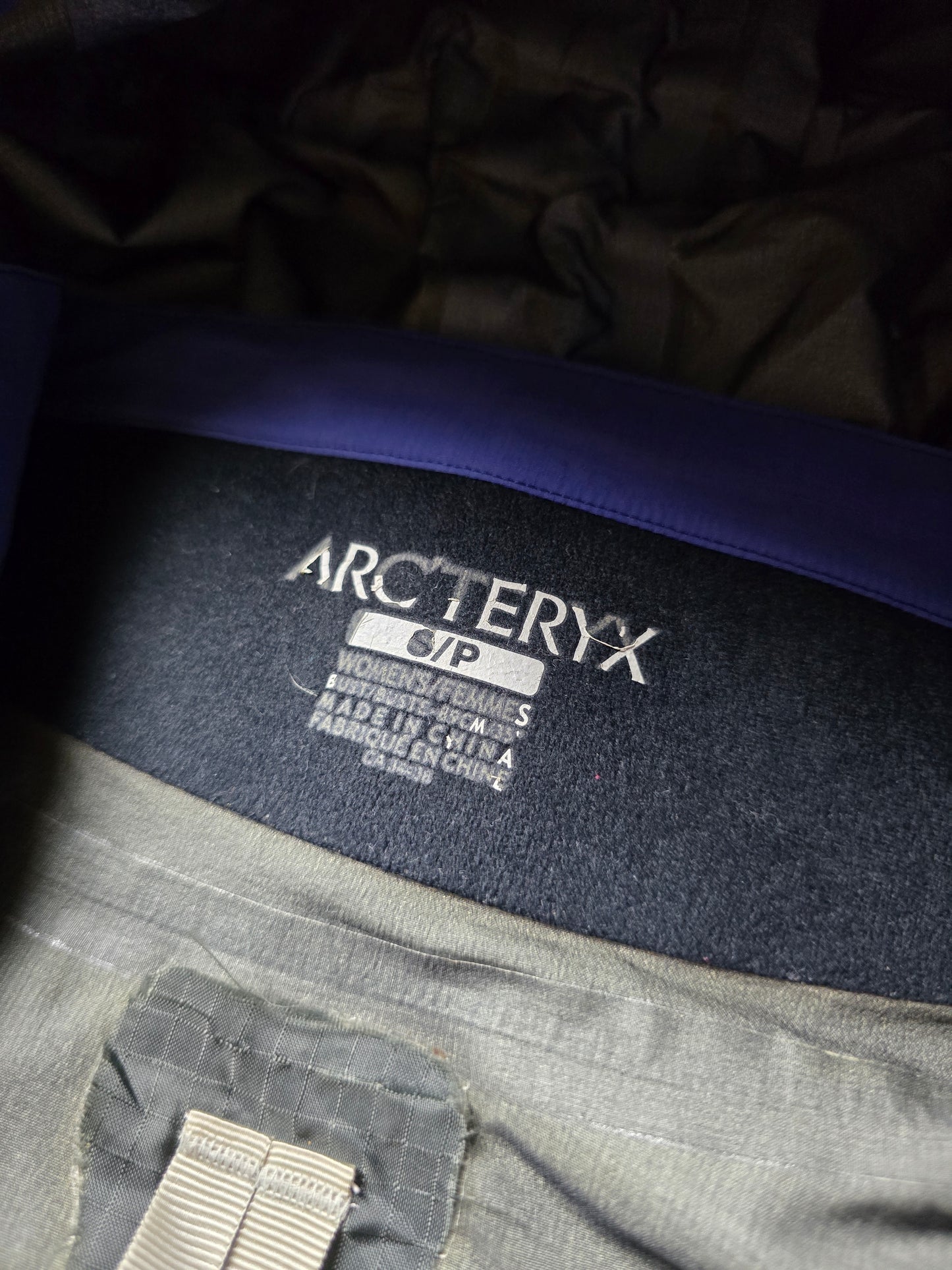 RARE W/ Arc'teryx Vintage Beta AR Gore-tex Jacket 'Indigo' (S)