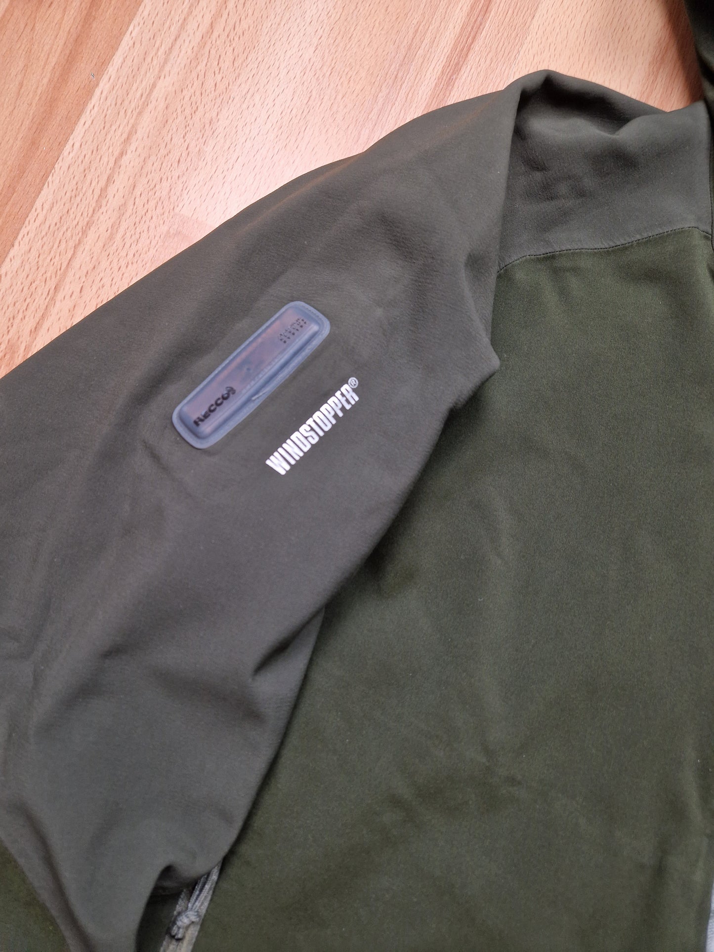 RARE Arc'teryx Windstopper Recco System Jacket (L)