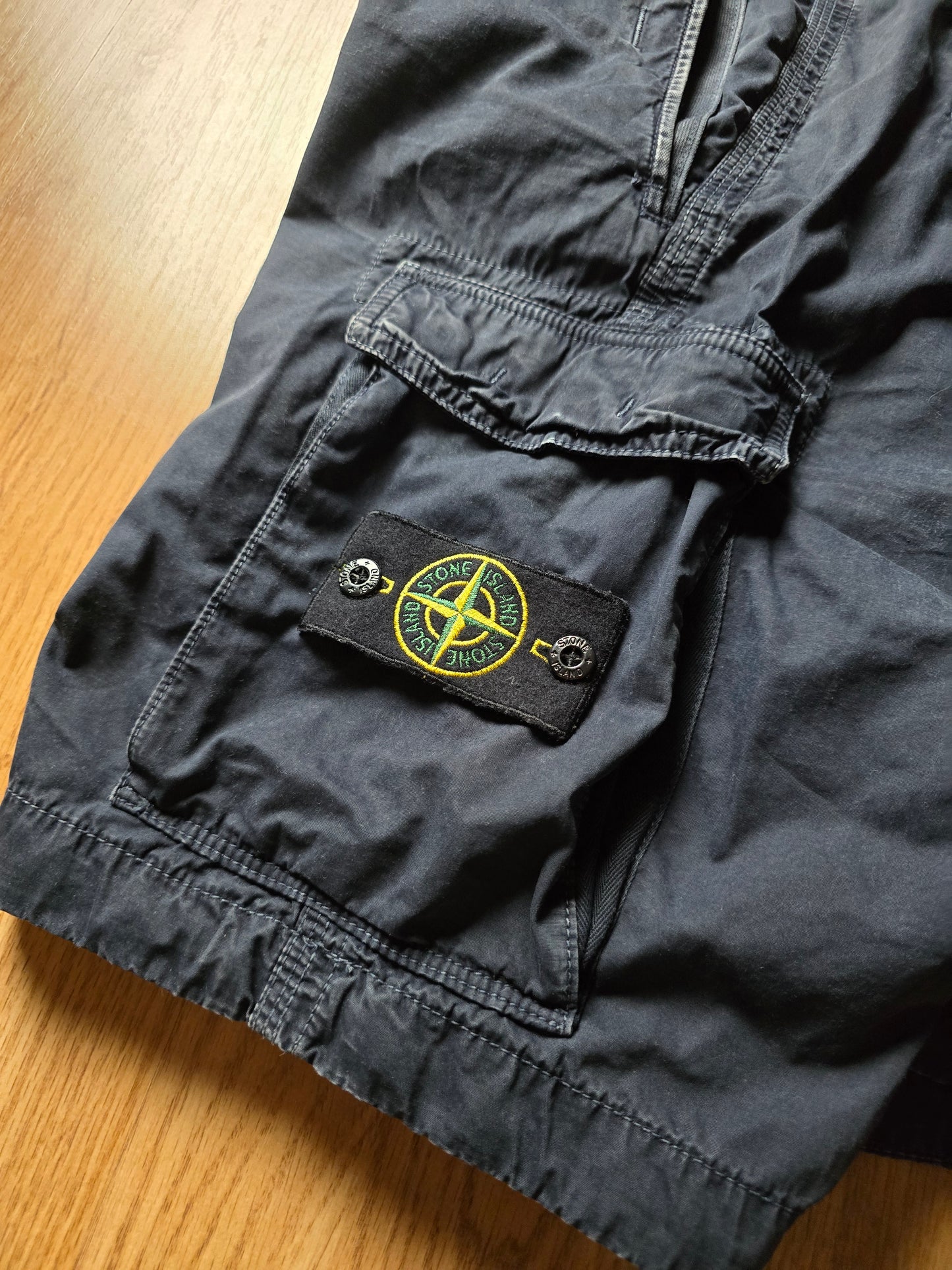 Stone Island Bermuda Cargo Shorts (W33)